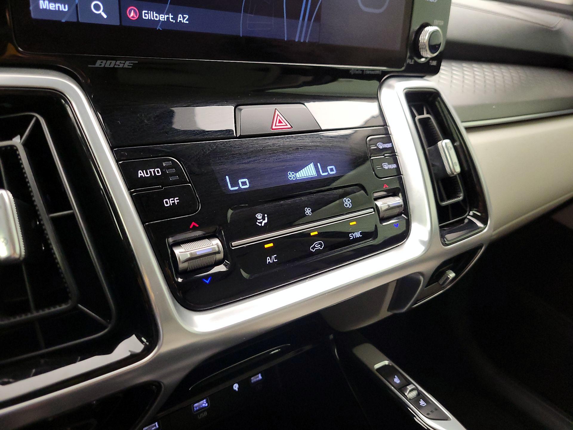 Thumbnail: 2022 Kia Sorento - 17