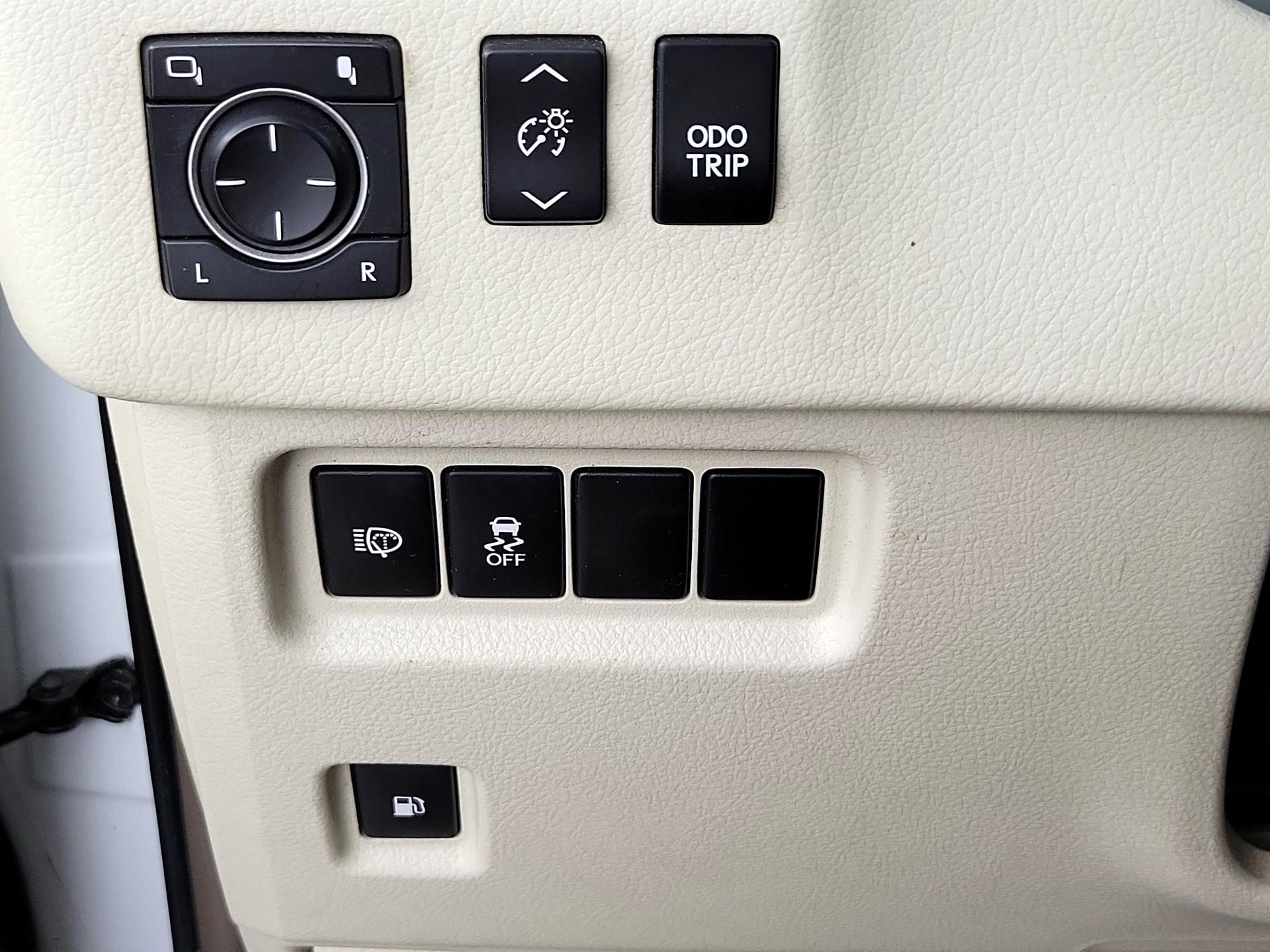 Thumbnail: 2015 Lexus GX - 13