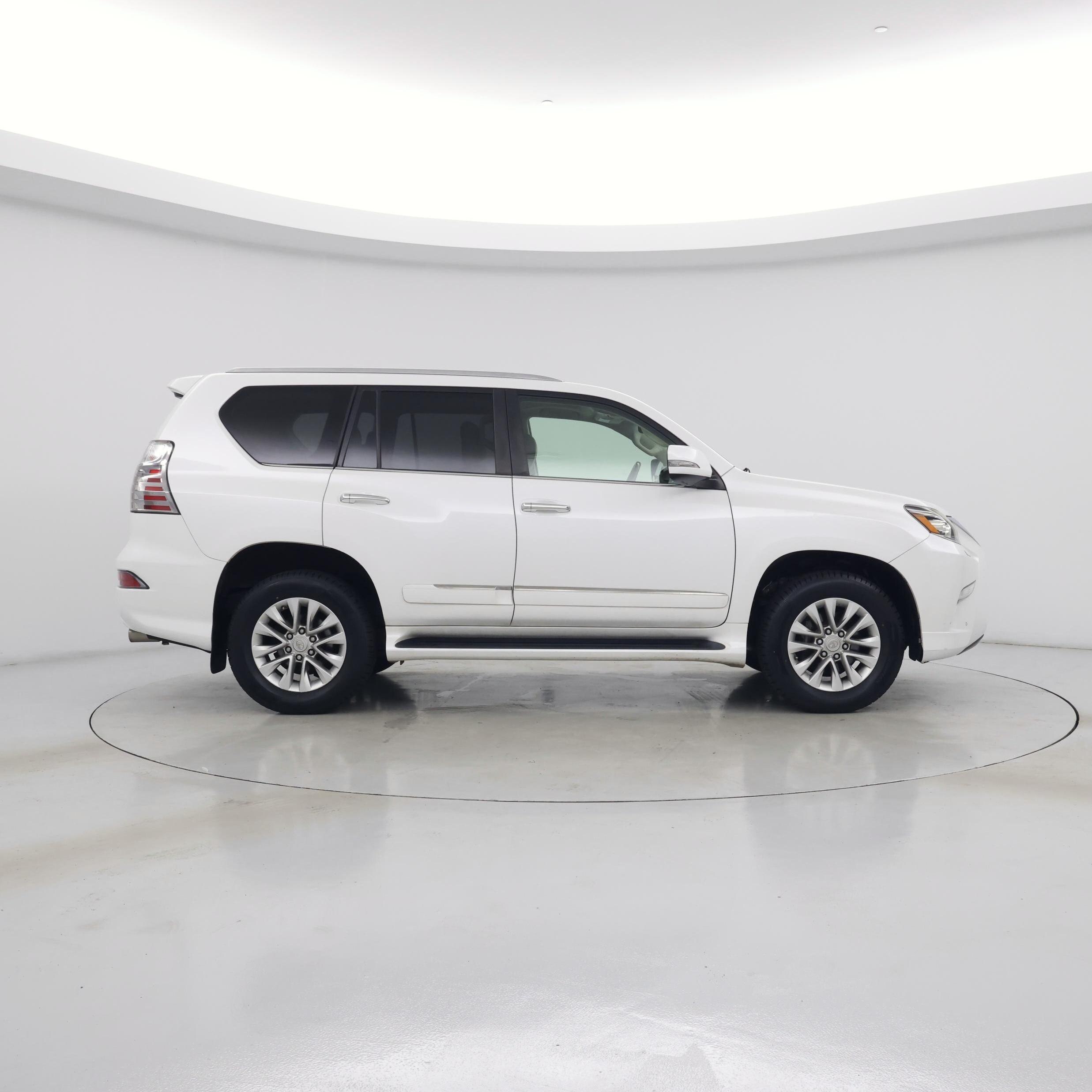 Thumbnail: 2015 Lexus GX - 7