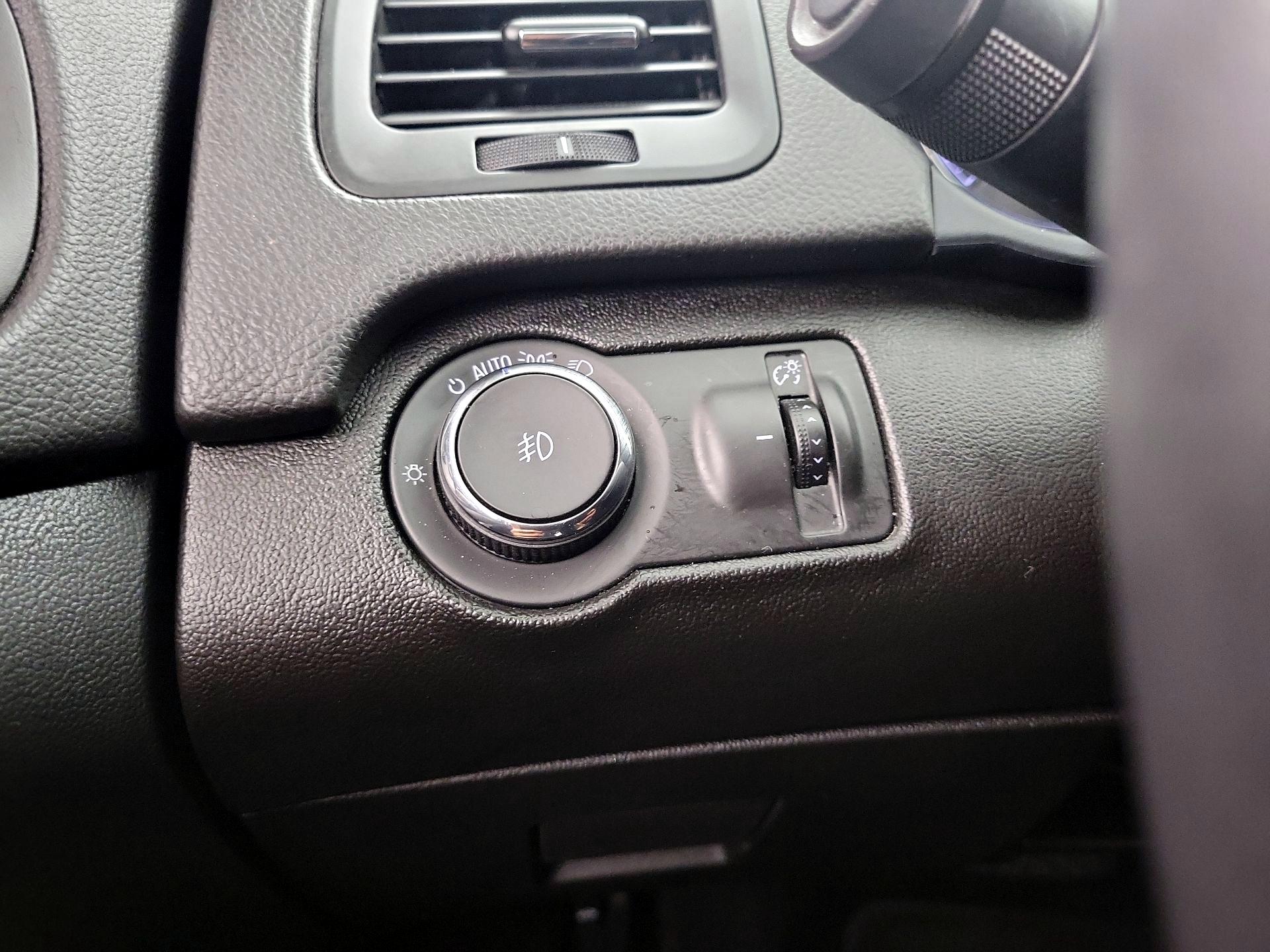 Thumbnail: 2016 Buick Regal - 13