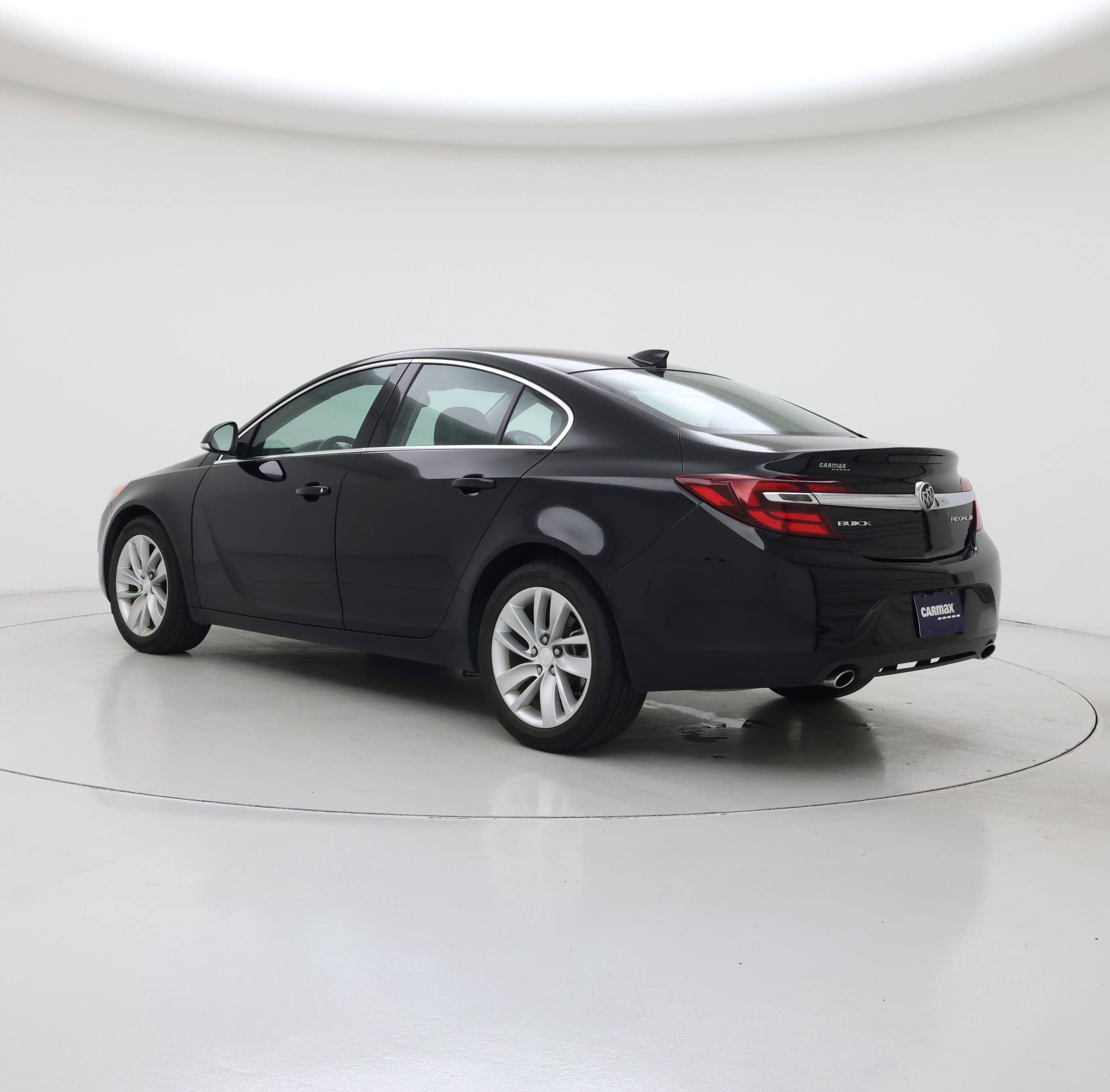 Thumbnail: 2016 Buick Regal - 2