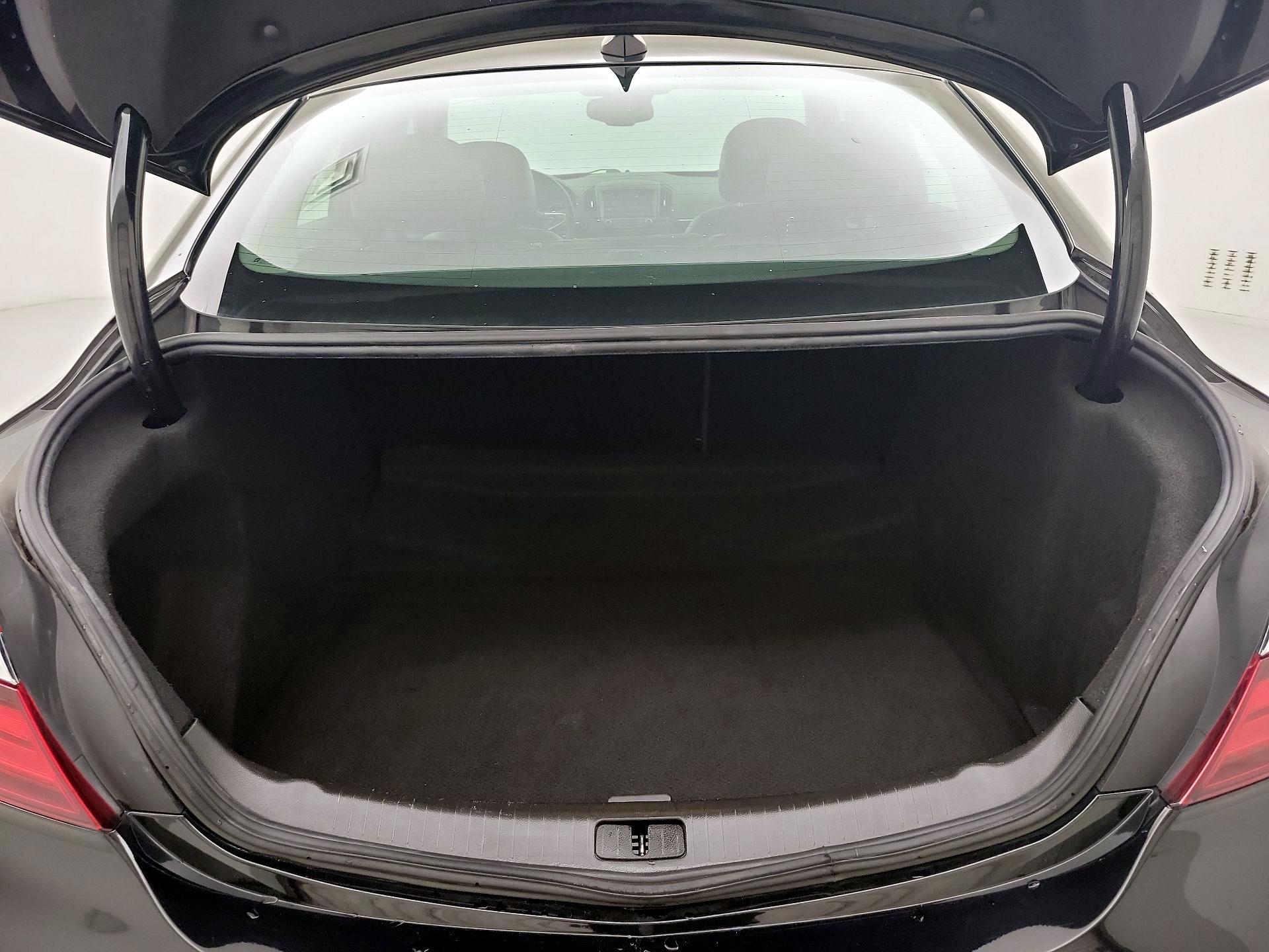 Thumbnail: 2016 Buick Regal - 19