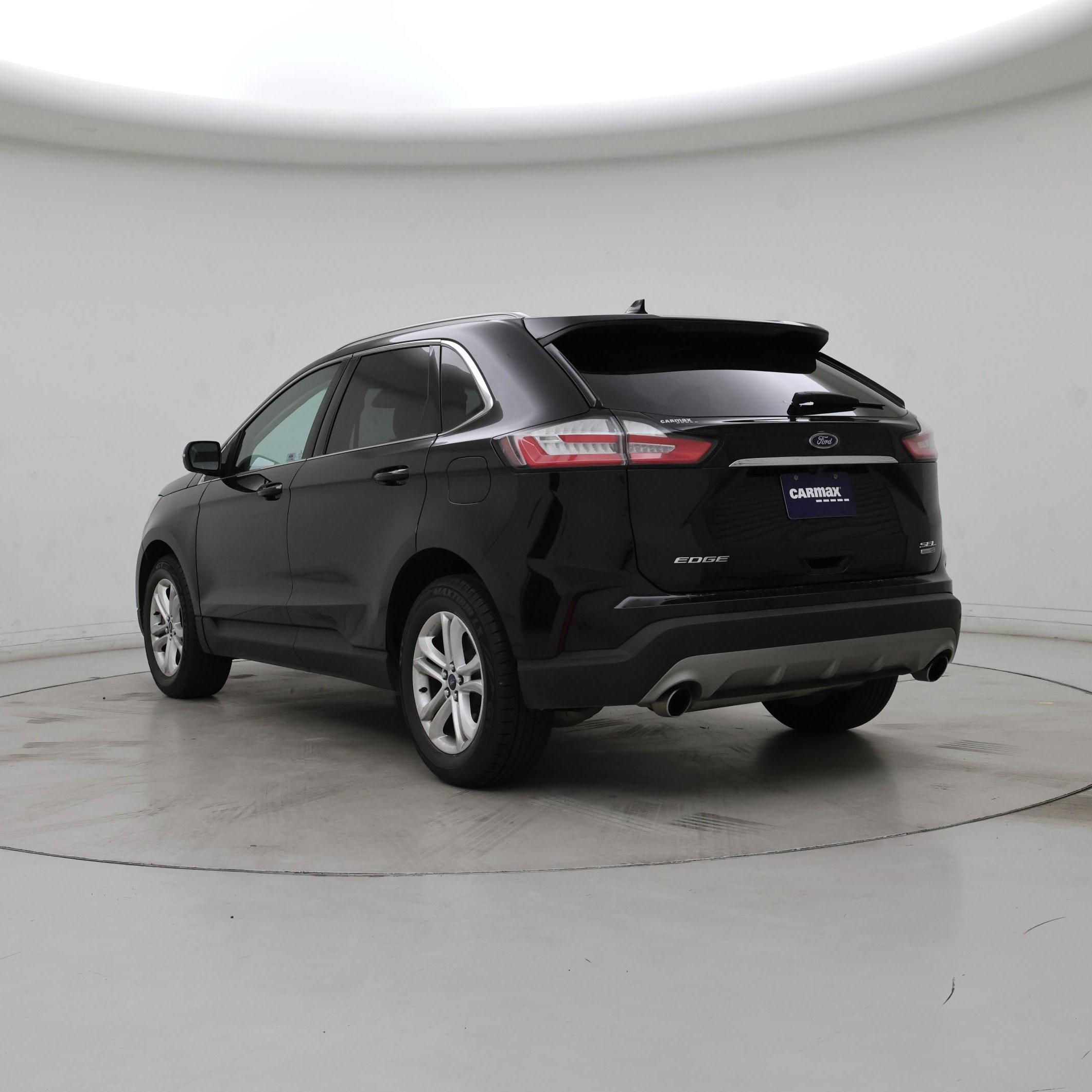 Thumbnail: 2019 Ford Edge - 2