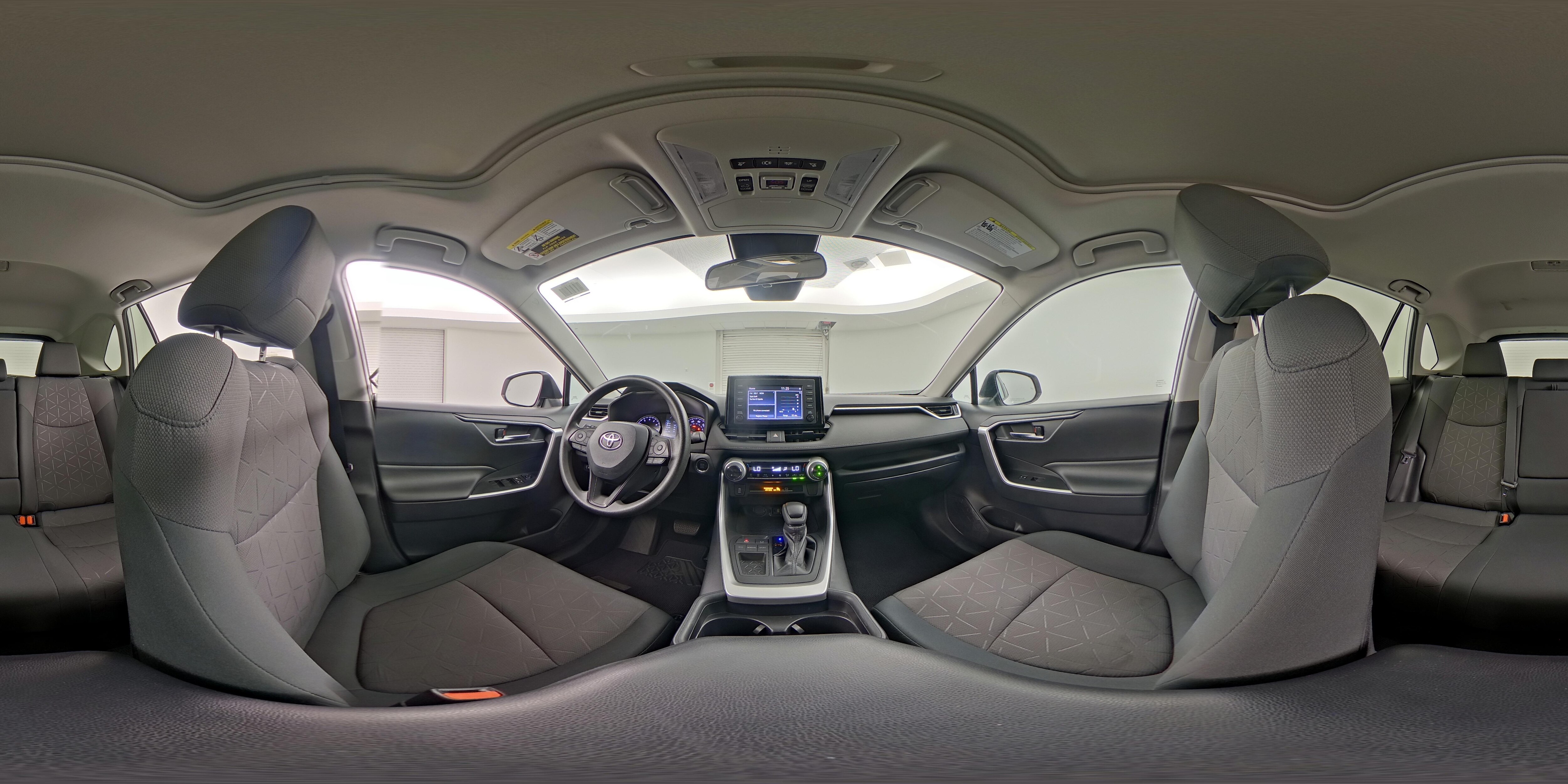 2019 Toyota RAV4 XLE - Photo 25