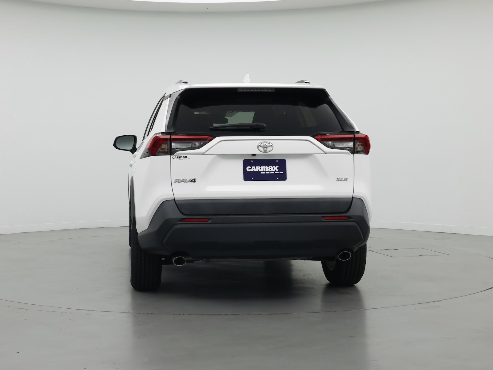 2019 Toyota RAV4 XLE - Photo 7