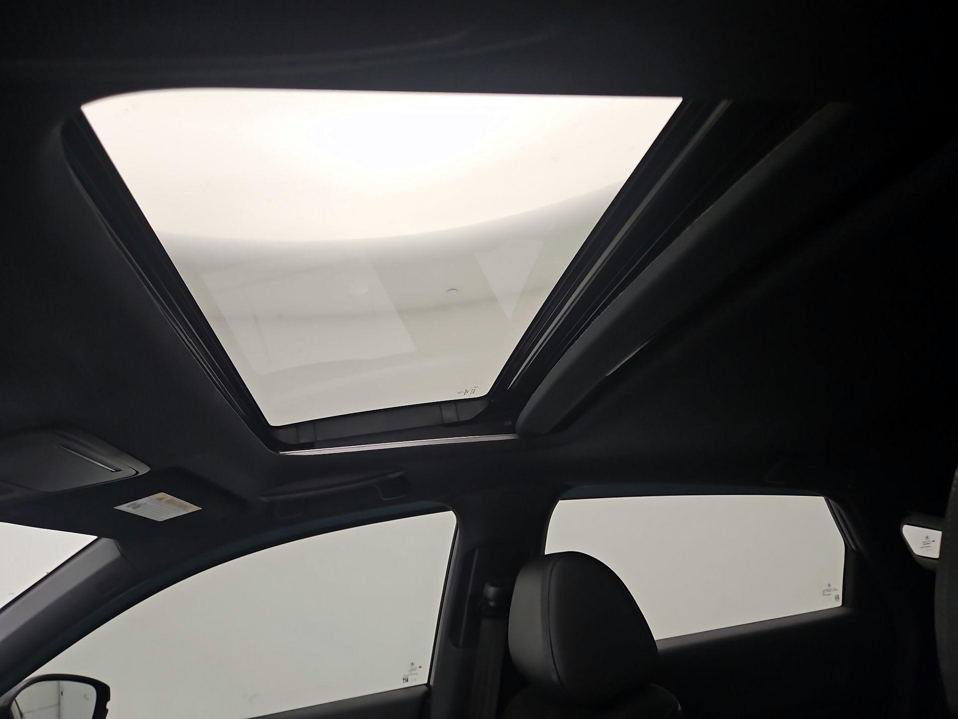 Thumbnail: 2023 Acura Integra - 19