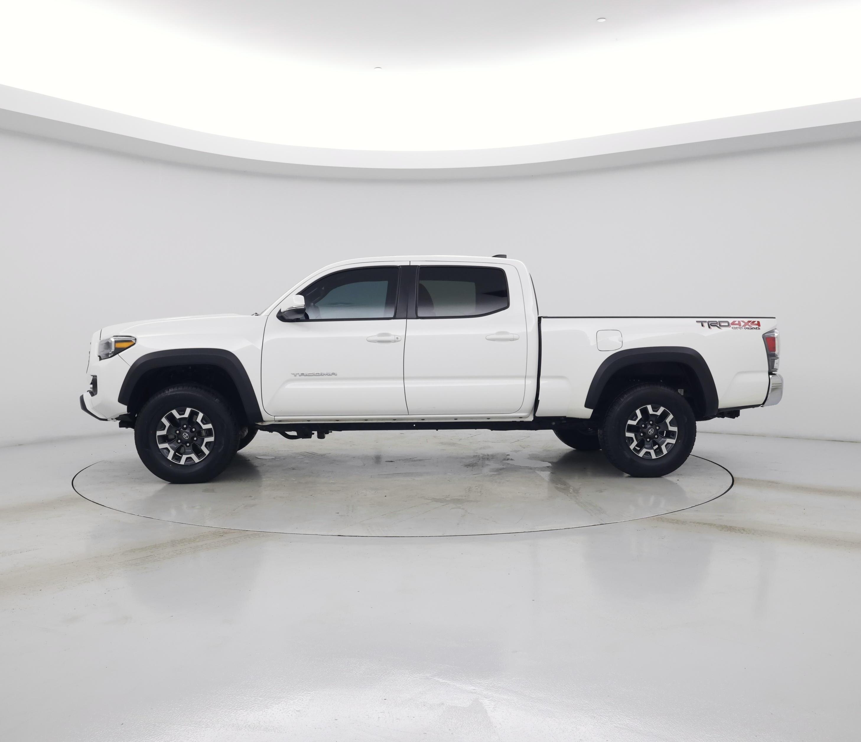 Thumbnail: 2023 Toyota Tacoma - 3