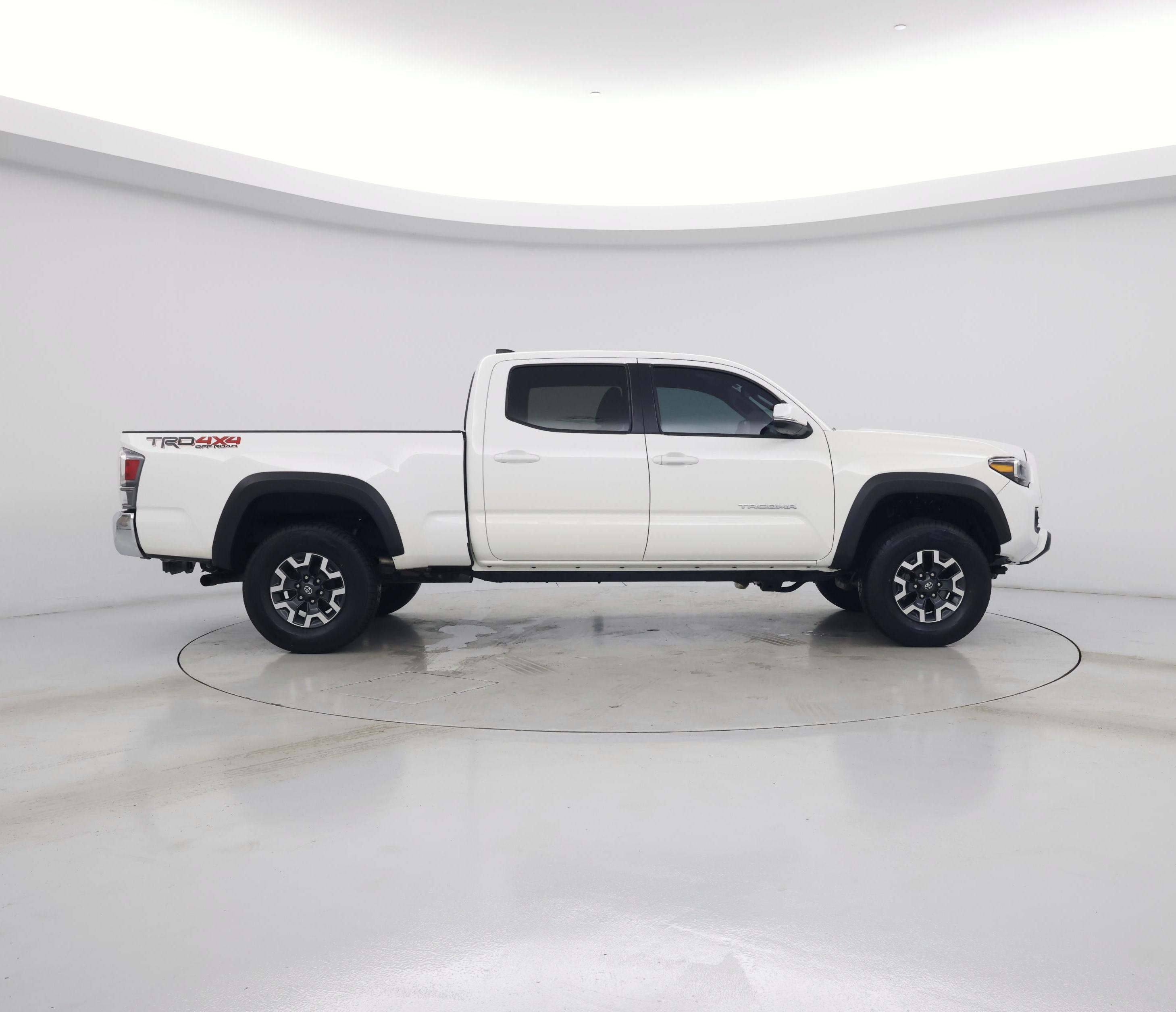 Thumbnail: 2023 Toyota Tacoma - 7