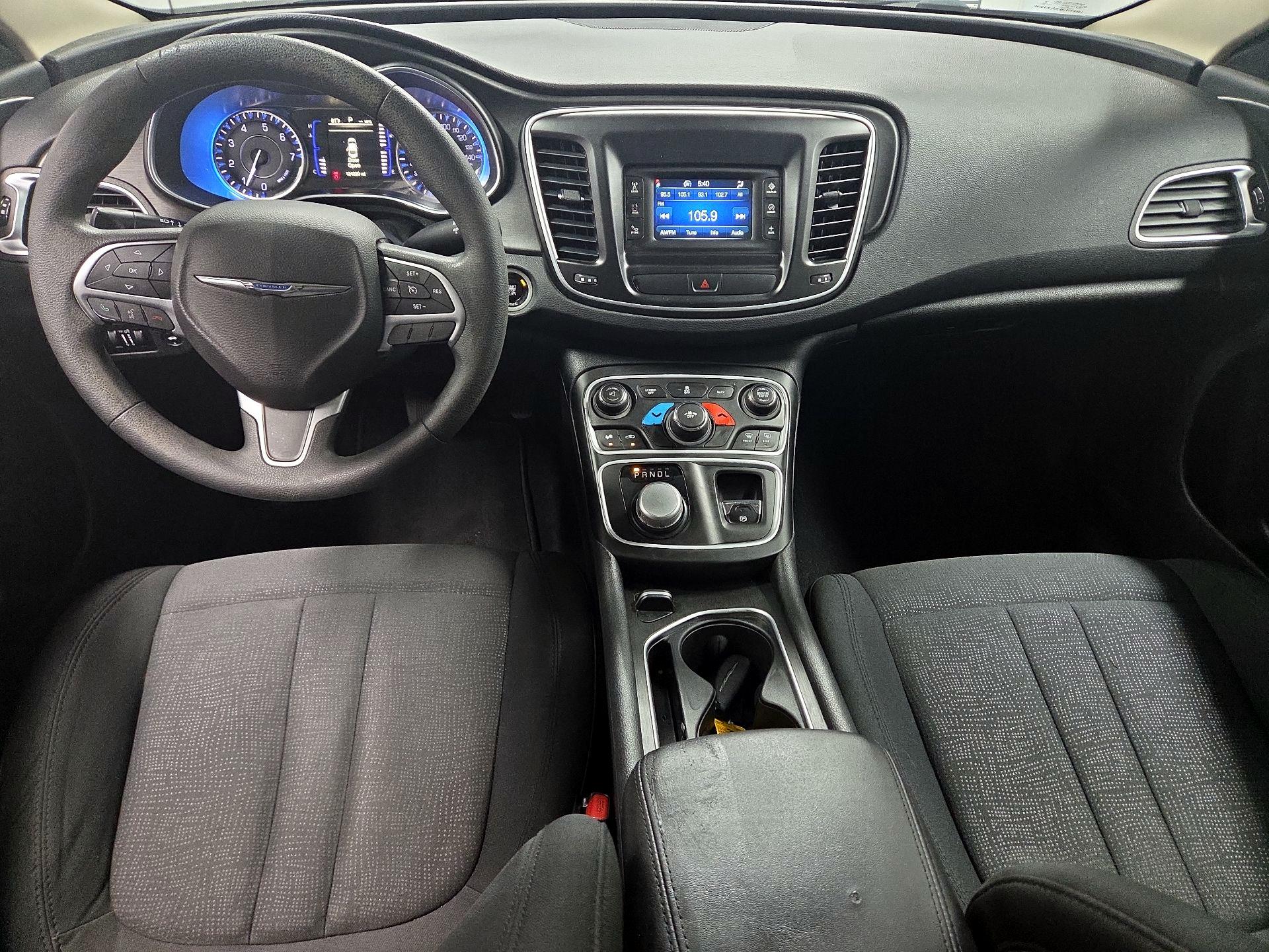 Thumbnail: 2016 Chrysler 200 - 9