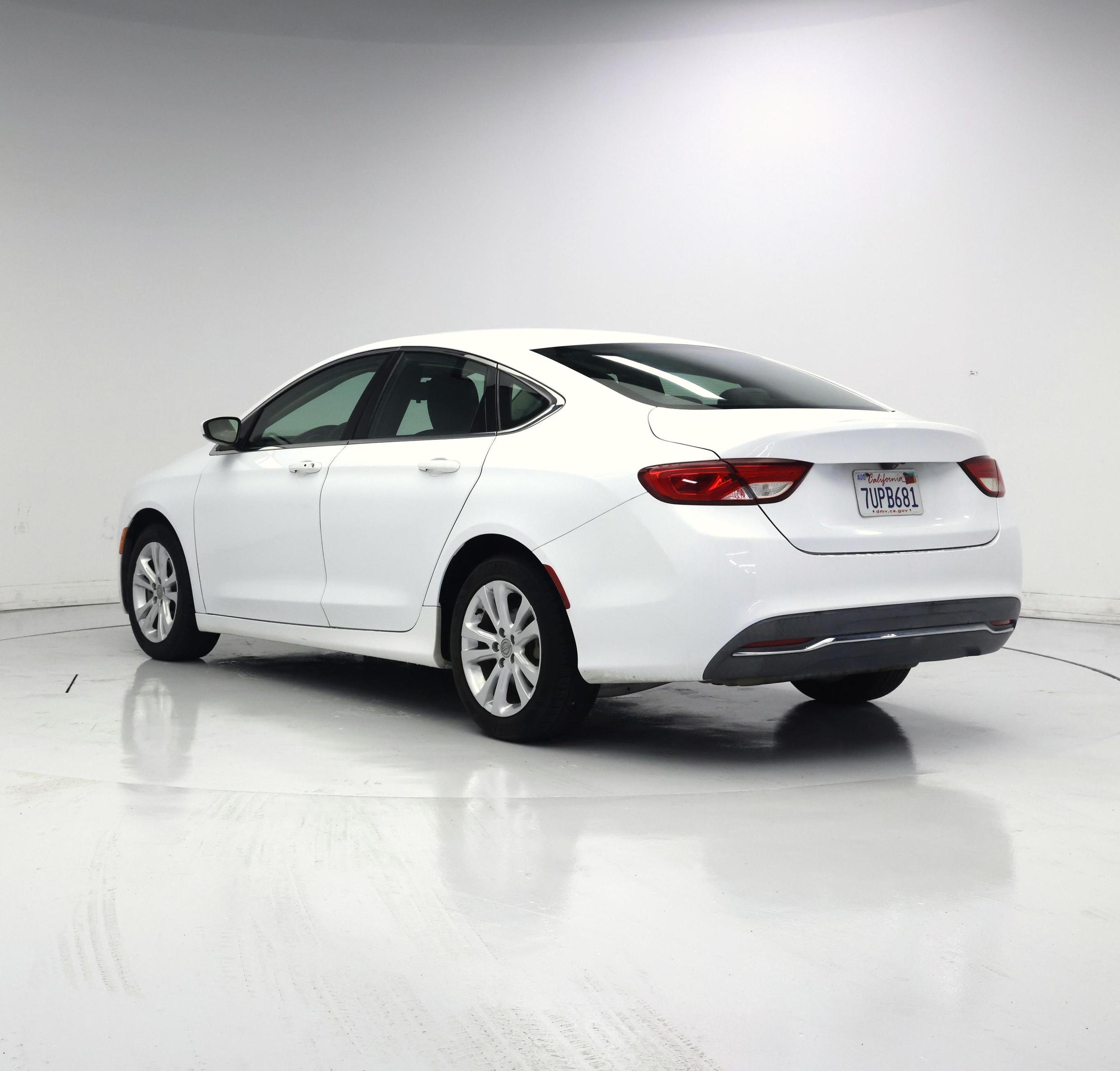 Thumbnail: 2016 Chrysler 200 - 2
