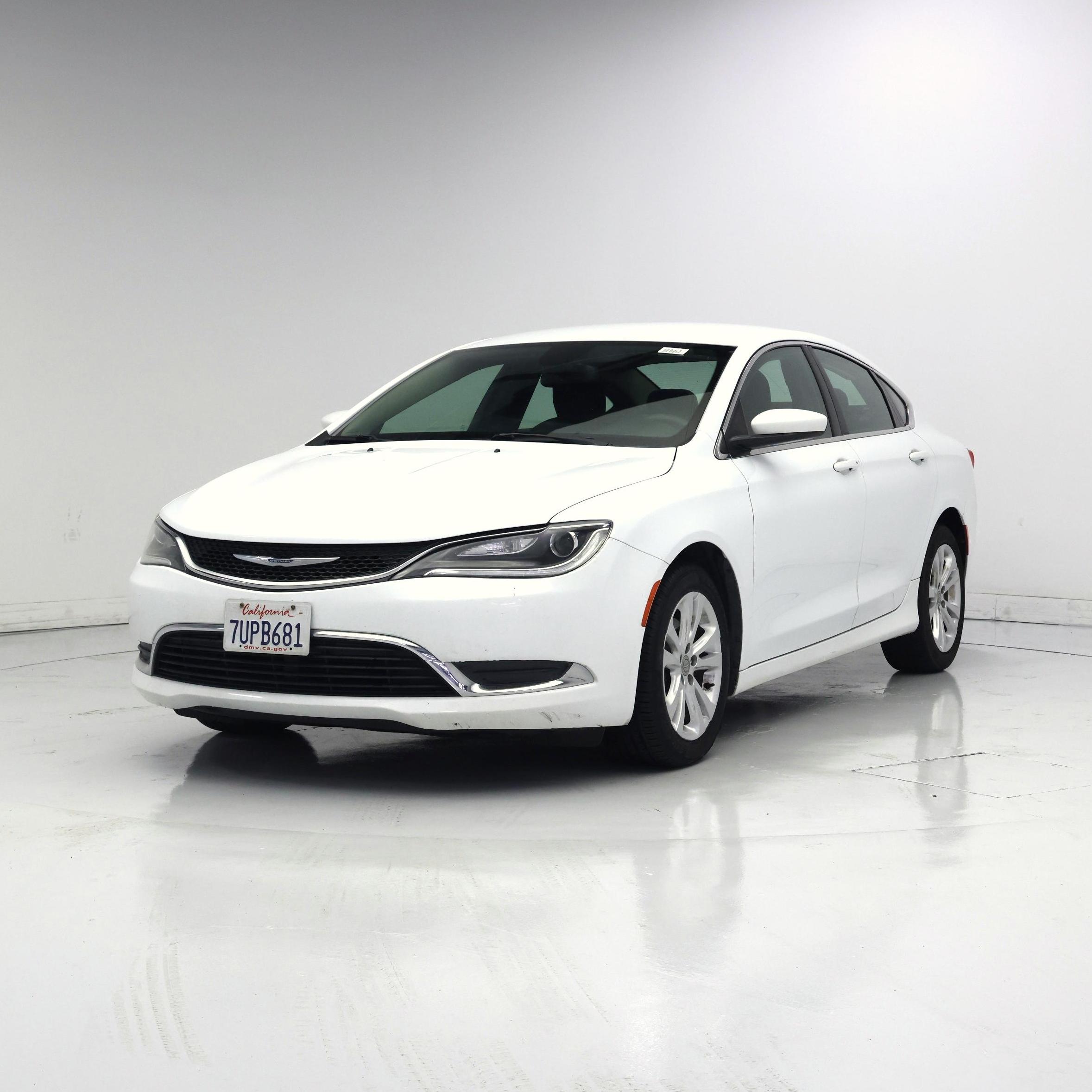 Thumbnail: 2016 Chrysler 200 - 4