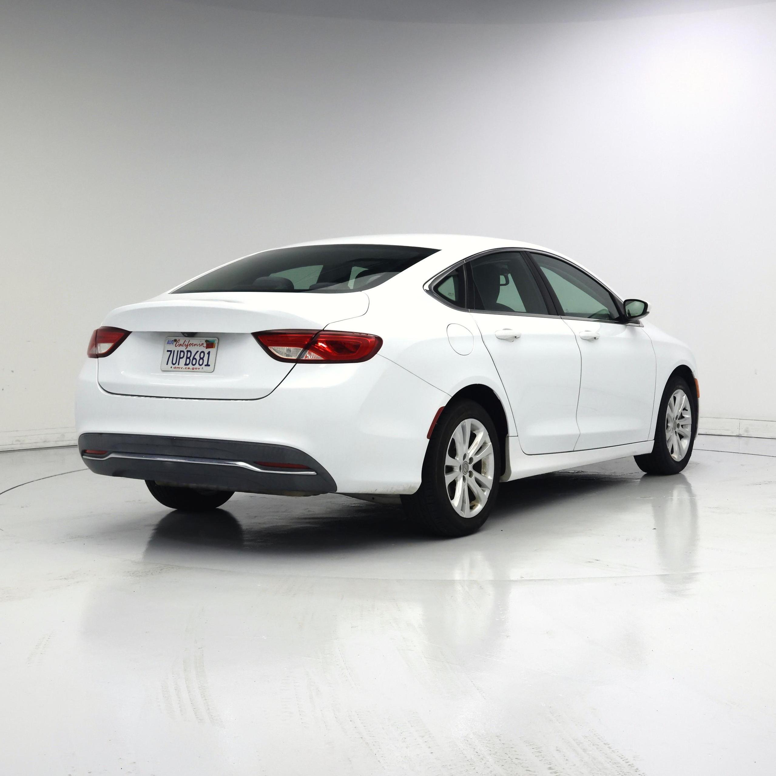 Thumbnail: 2016 Chrysler 200 - 8