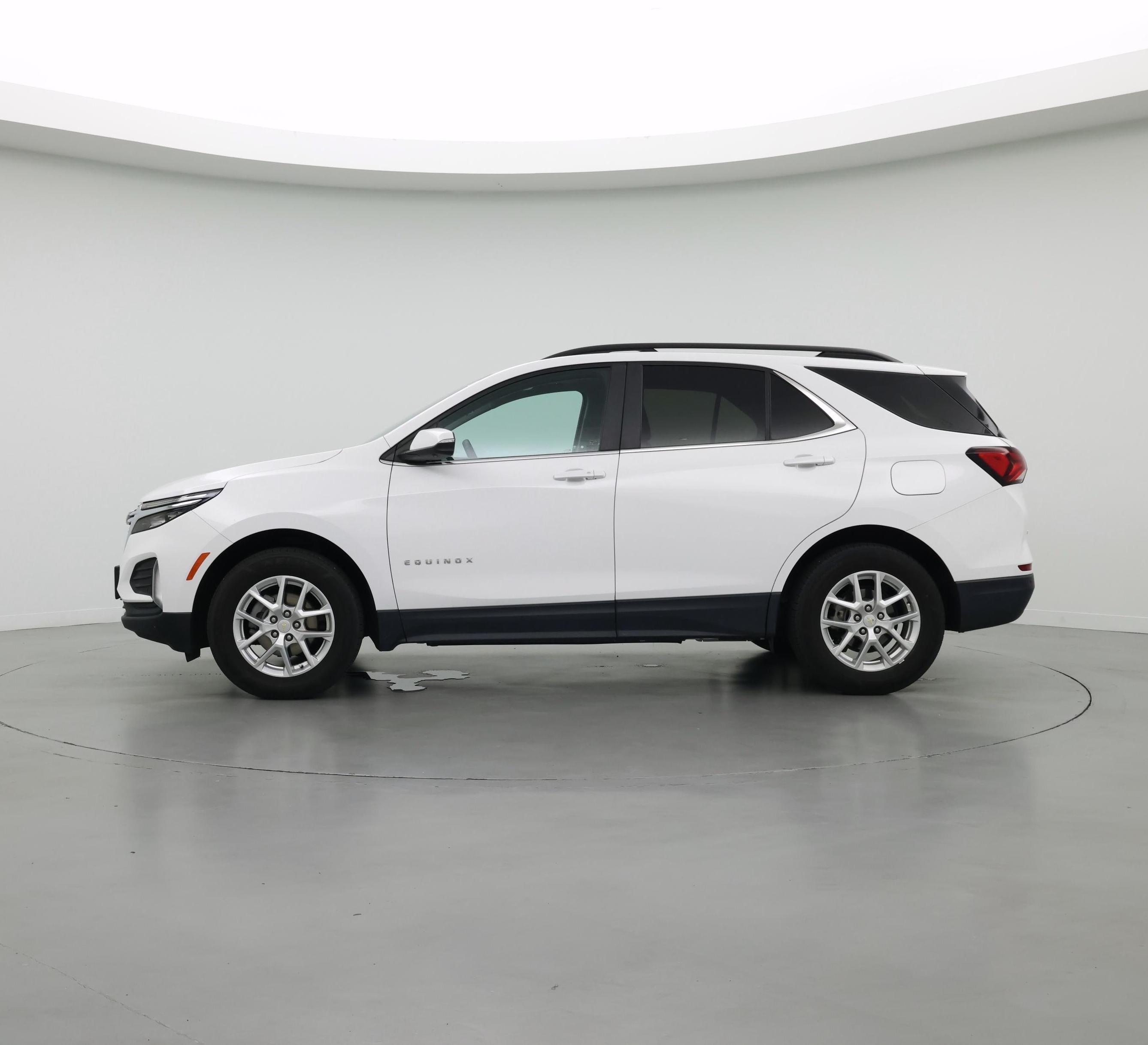 Thumbnail: 2023 Chevrolet Equinox - 3