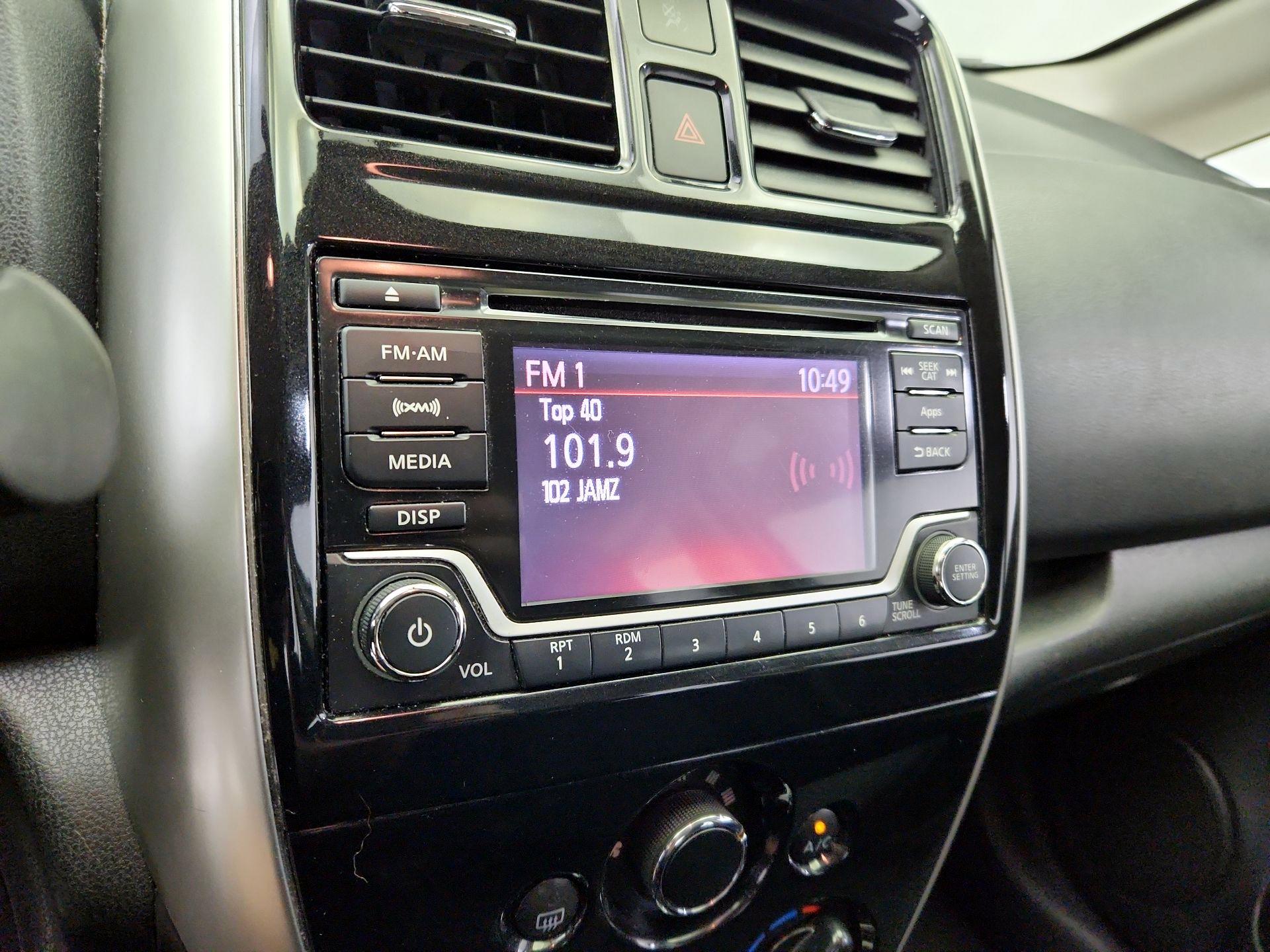 Thumbnail: 2016 Nissan Versa Note - 15