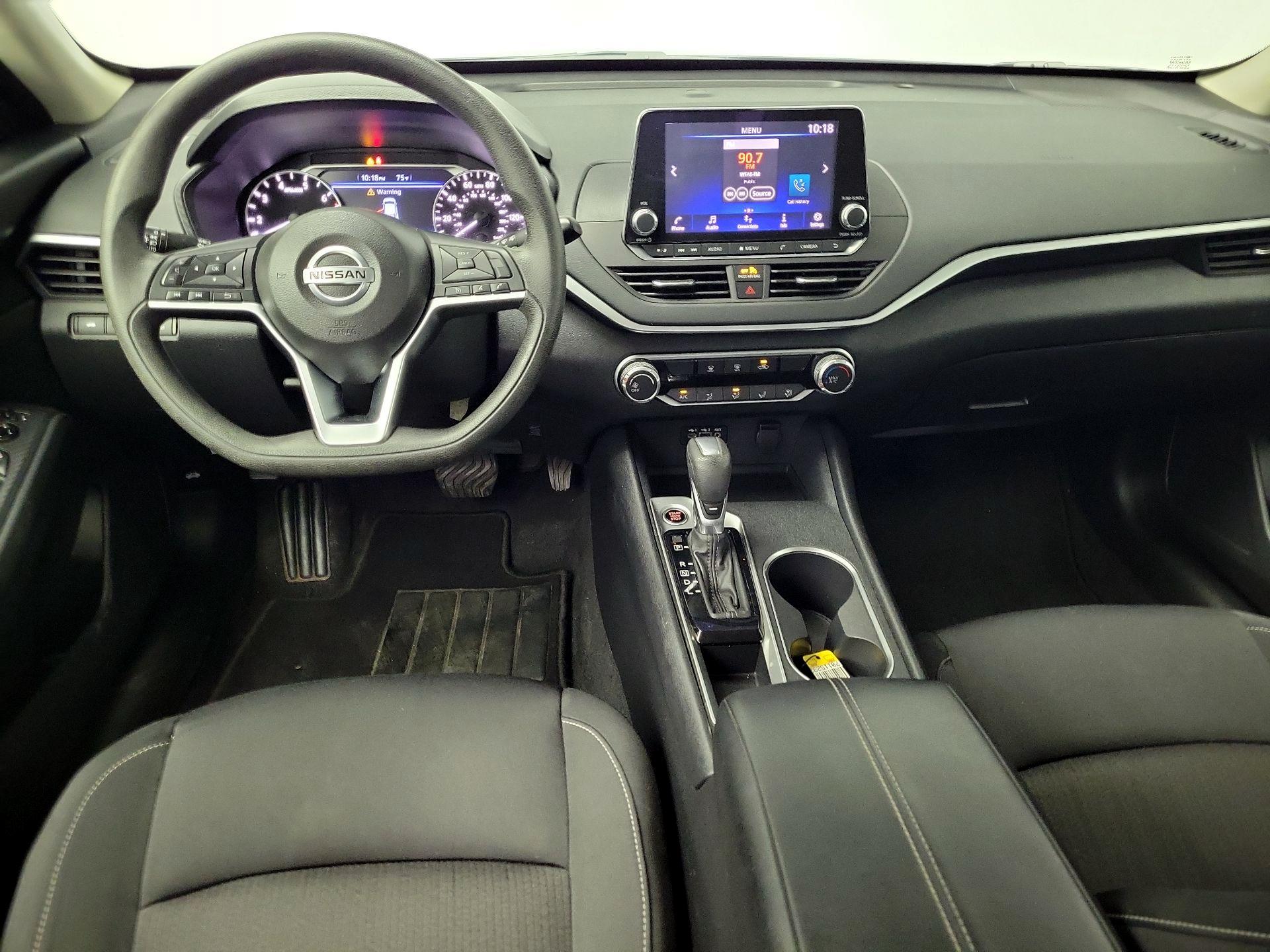 Thumbnail: 2022 Nissan Altima - 9