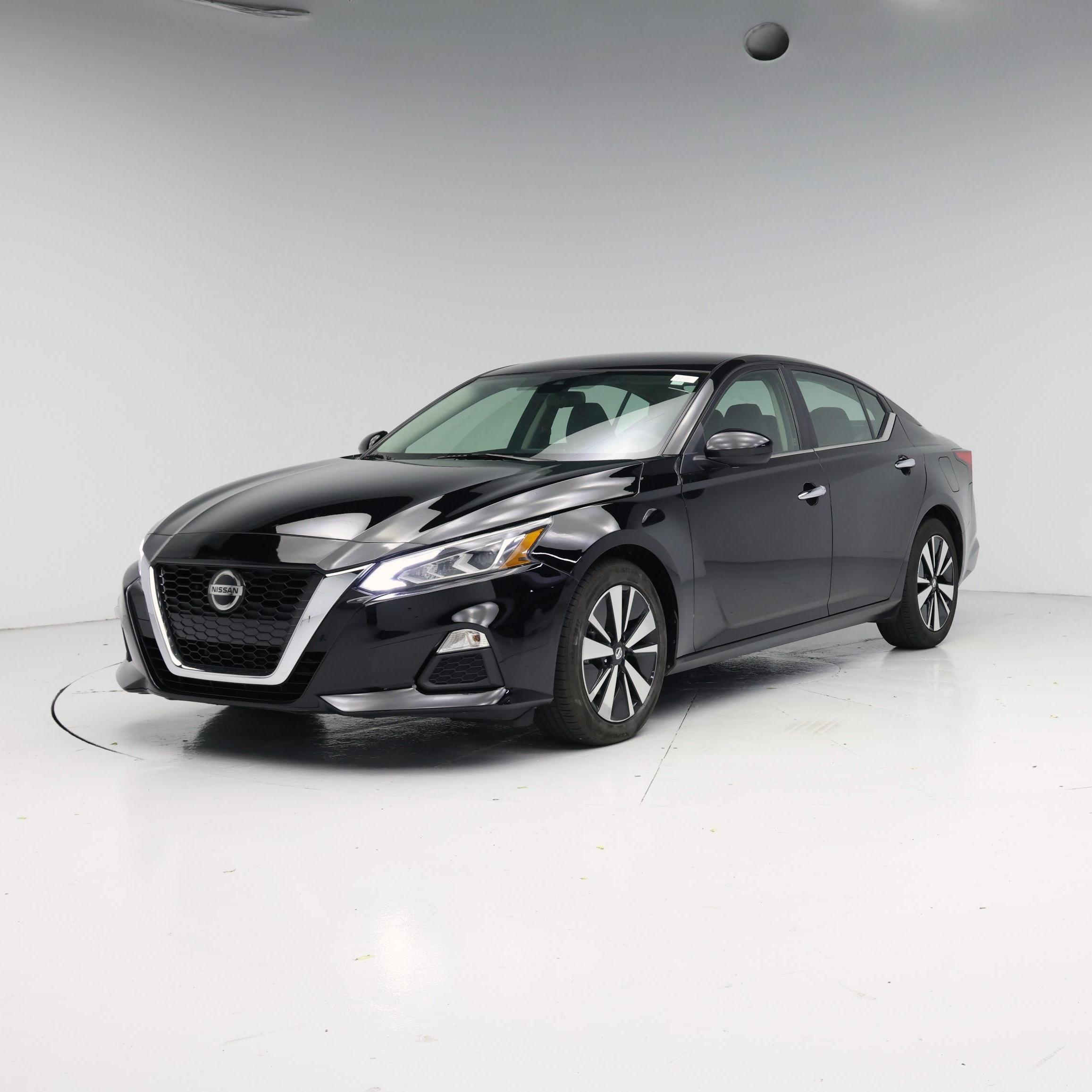 Thumbnail: 2022 Nissan Altima - 4