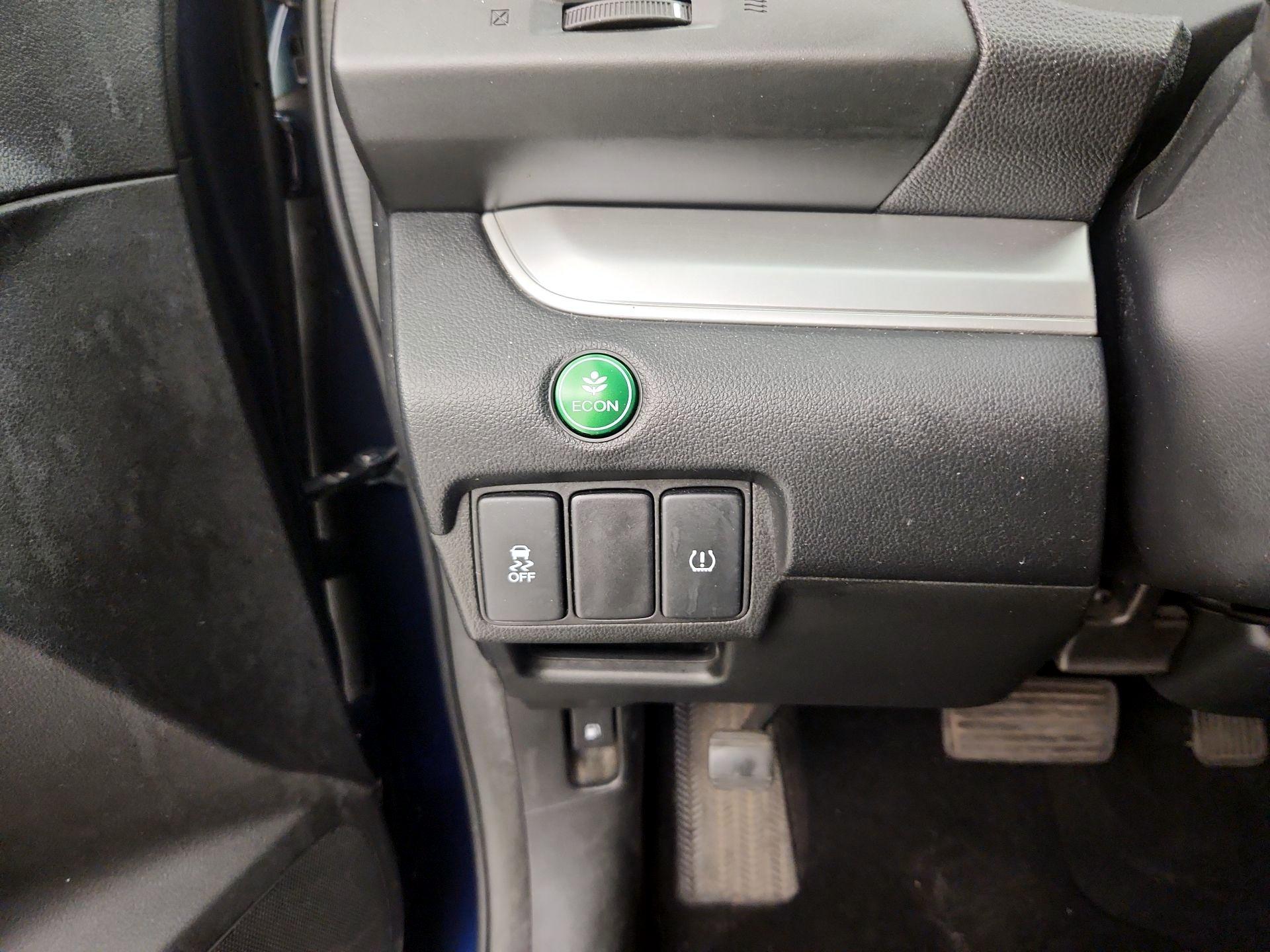 Thumbnail: 2016 Honda CR-V - 13