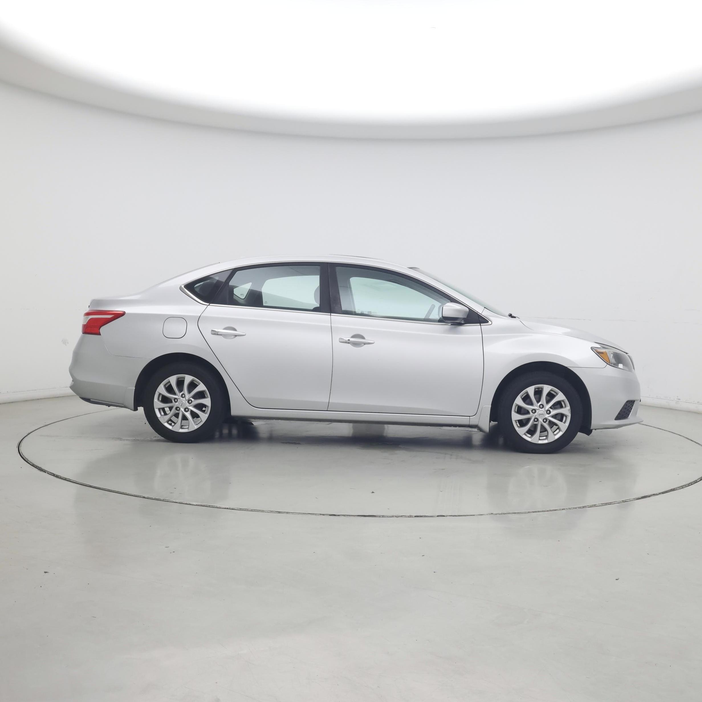 Thumbnail: 2017 Nissan Sentra - 7