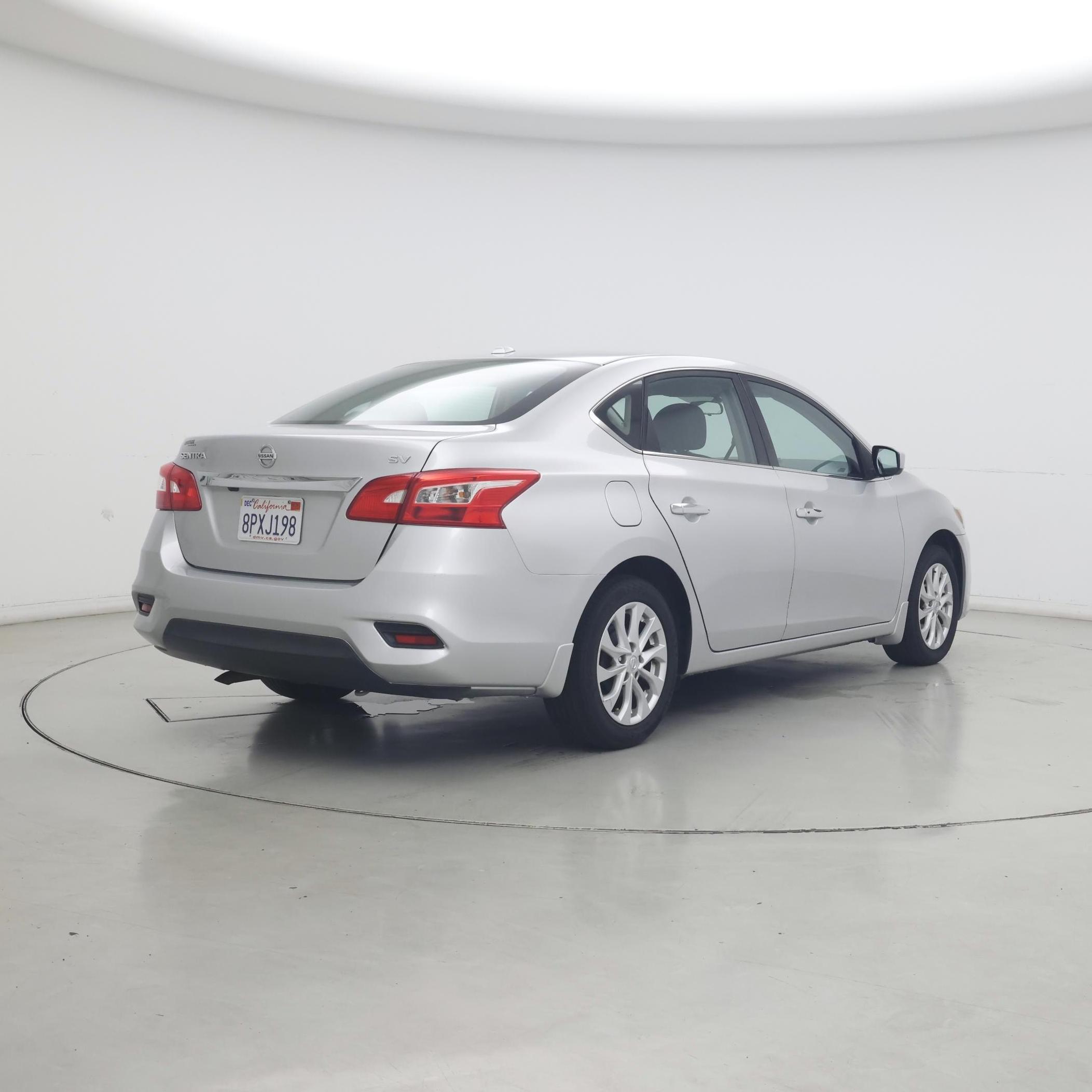 Thumbnail: 2017 Nissan Sentra - 8