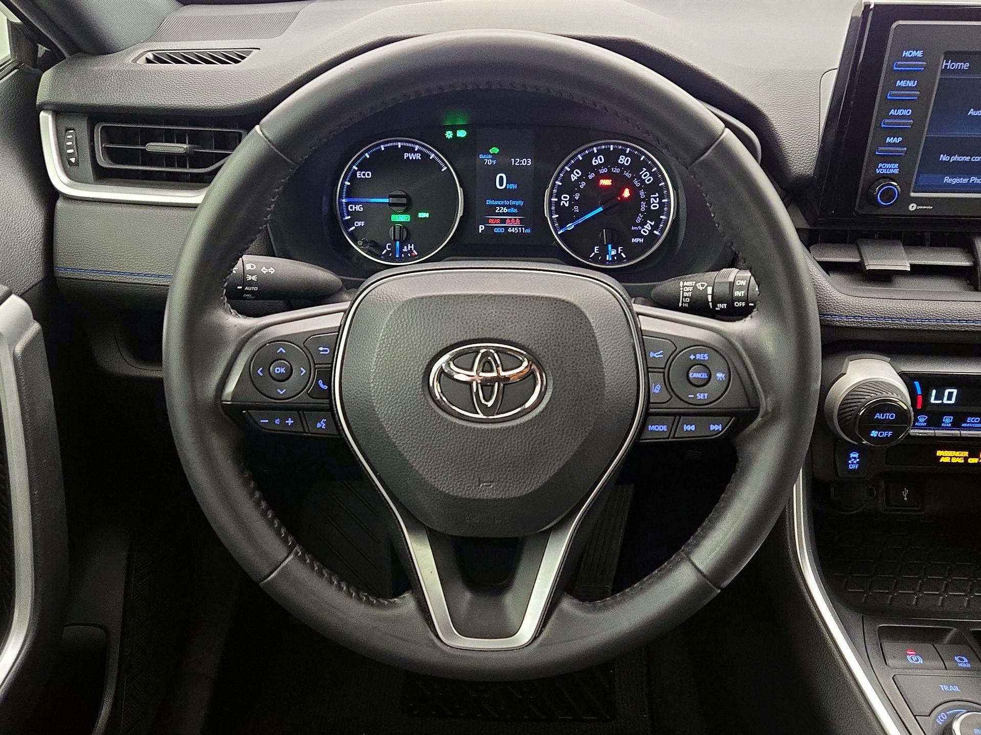 Thumbnail: 2022 Toyota RAV4 - 10