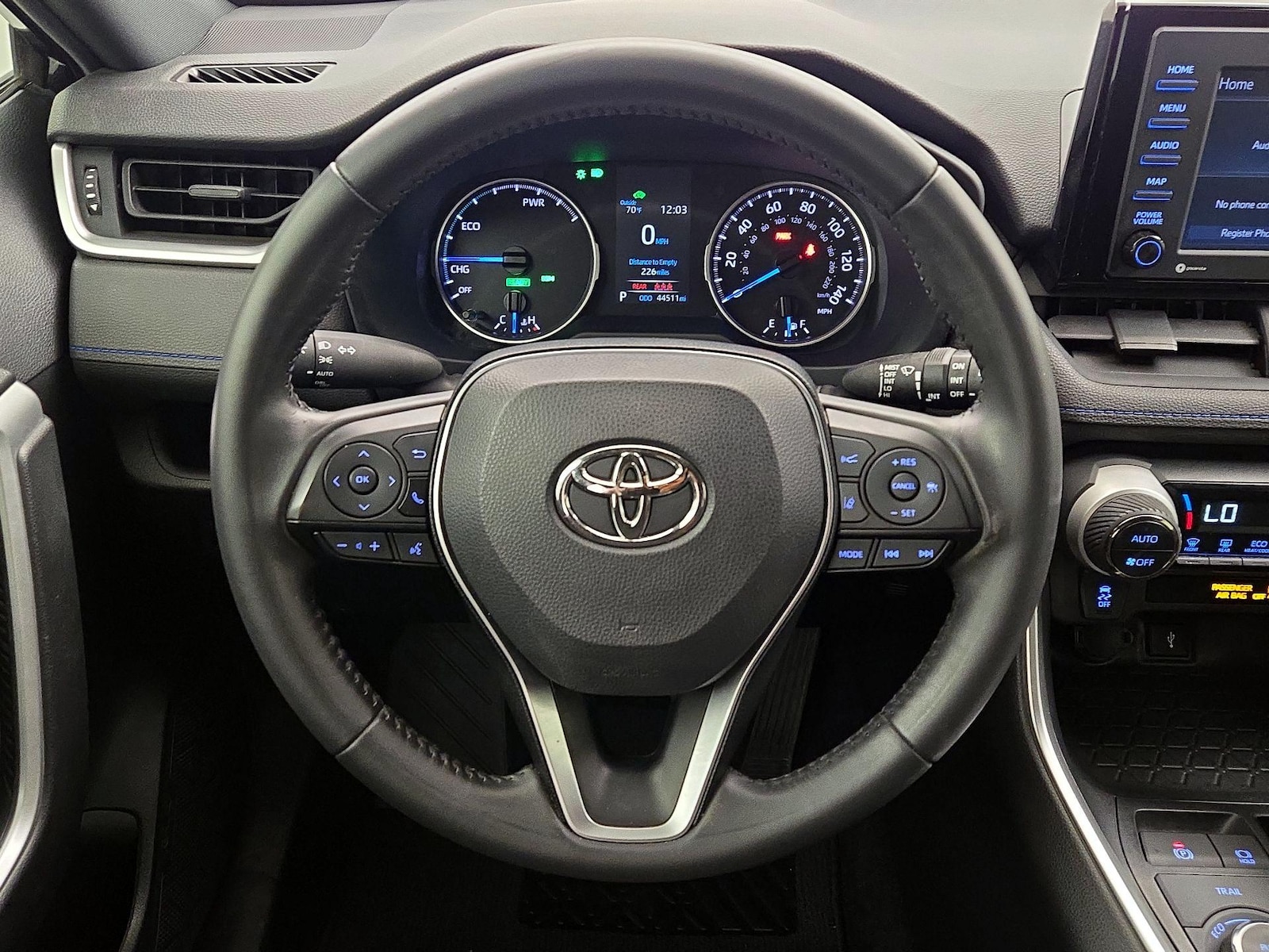 2022 Toyota RAV4 SE - Photo 11