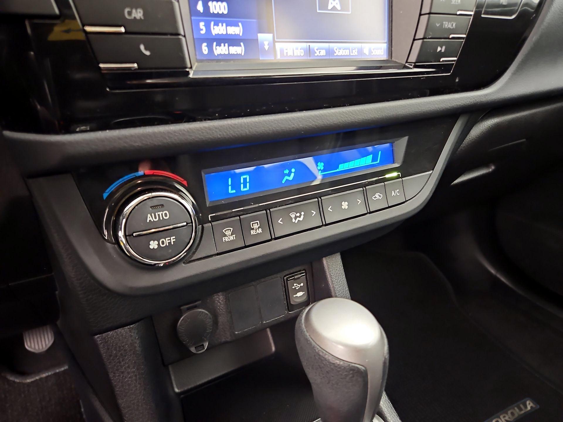 Thumbnail: 2016 Toyota Corolla - 14