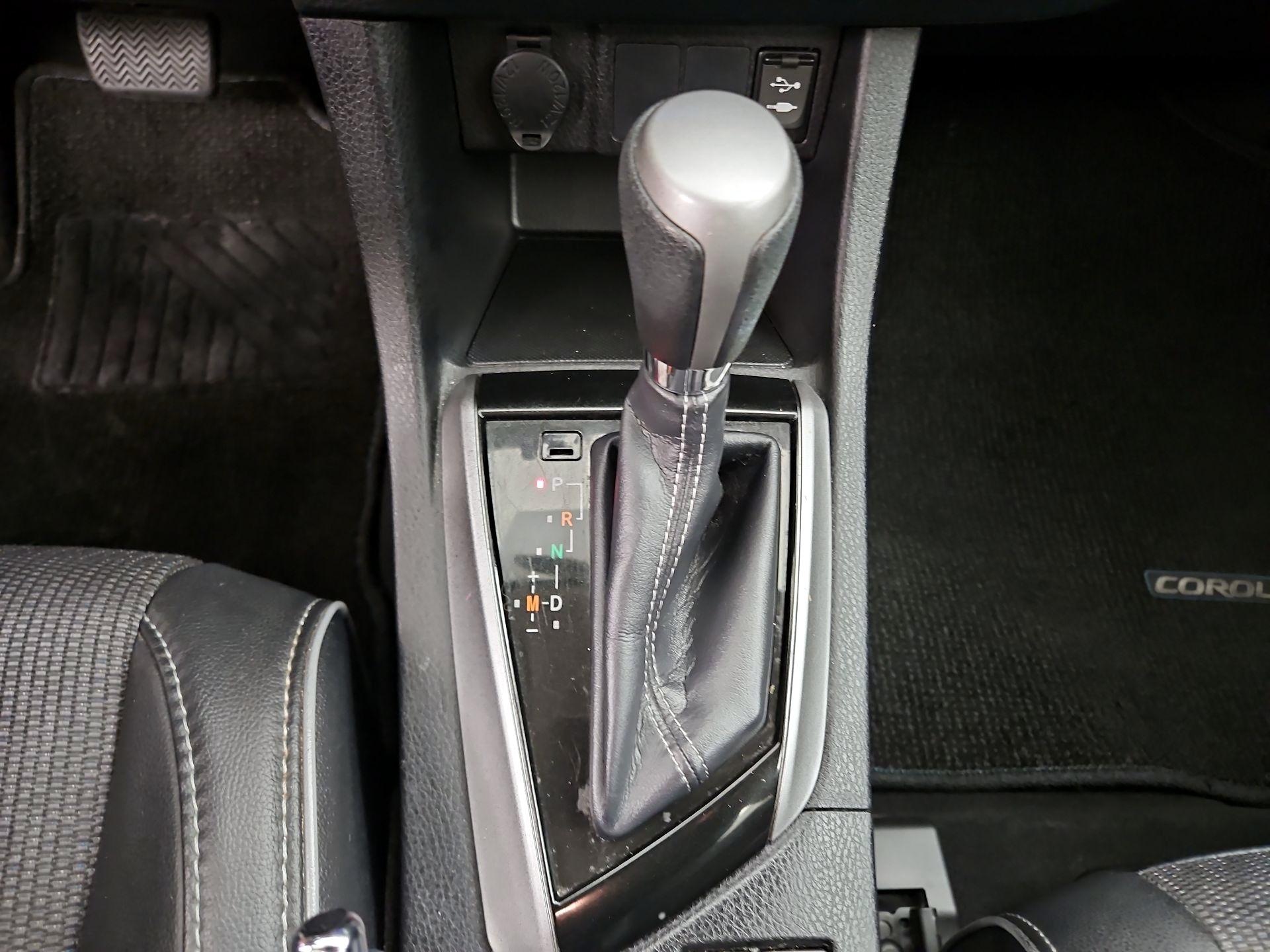 Thumbnail: 2016 Toyota Corolla - 15