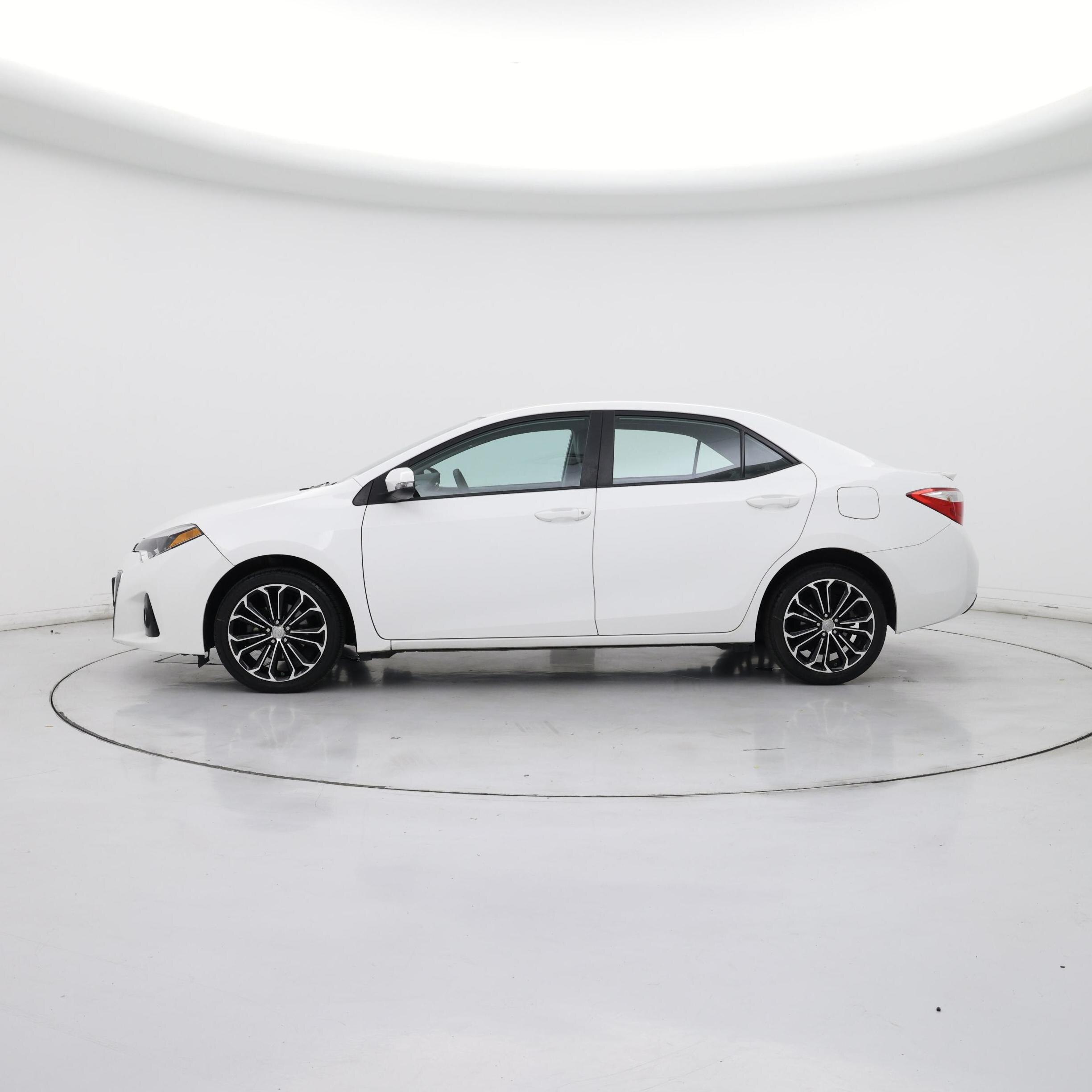 Thumbnail: 2016 Toyota Corolla - 3