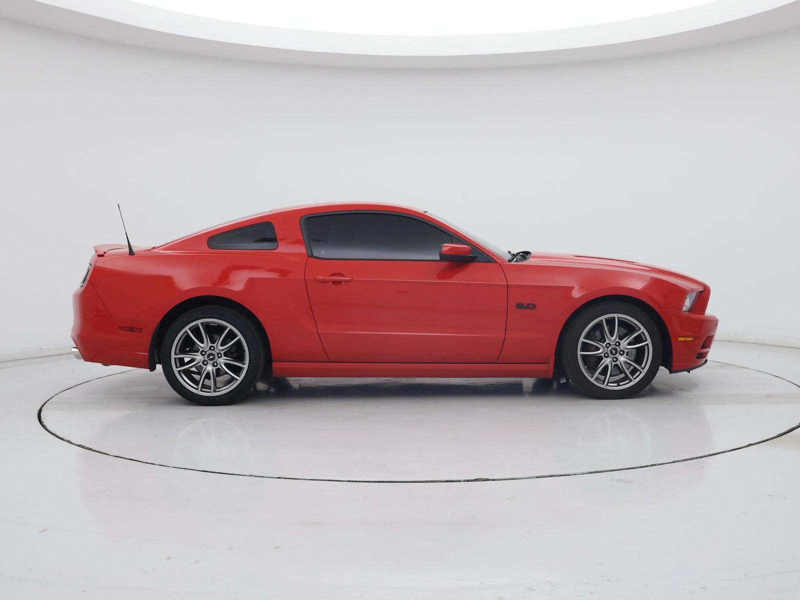2014 Ford Mustang GT - Photo 8