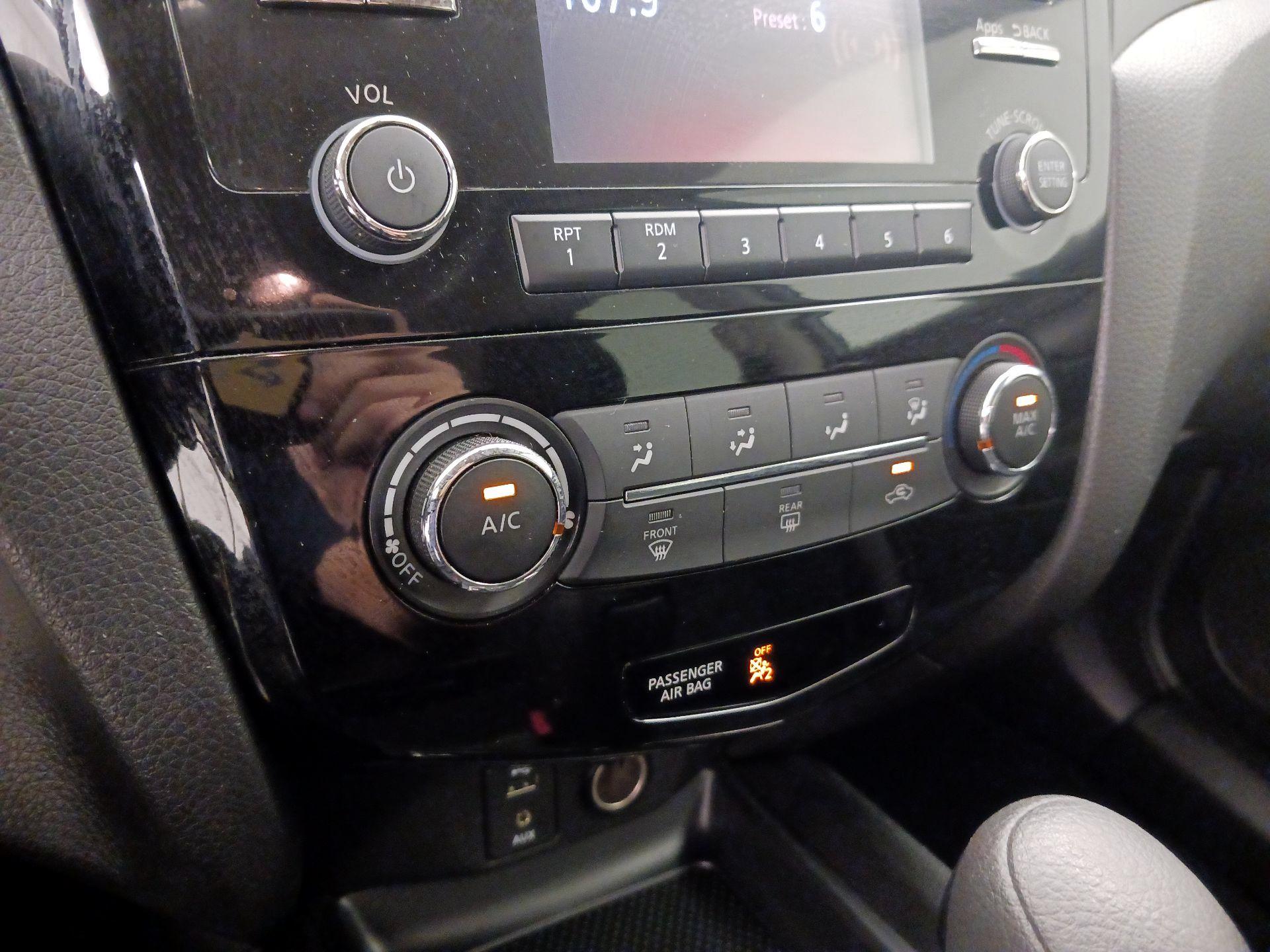 Thumbnail: 2016 Nissan Rogue - 16
