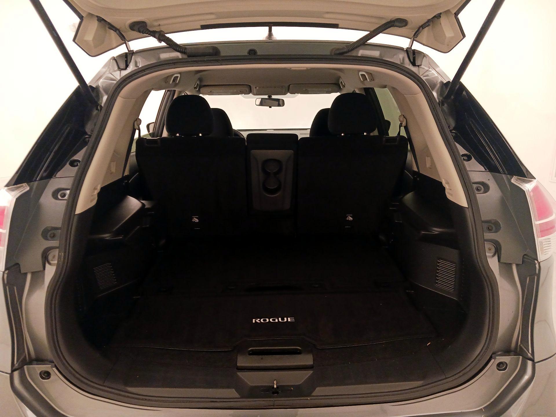 Thumbnail: 2016 Nissan Rogue - 20