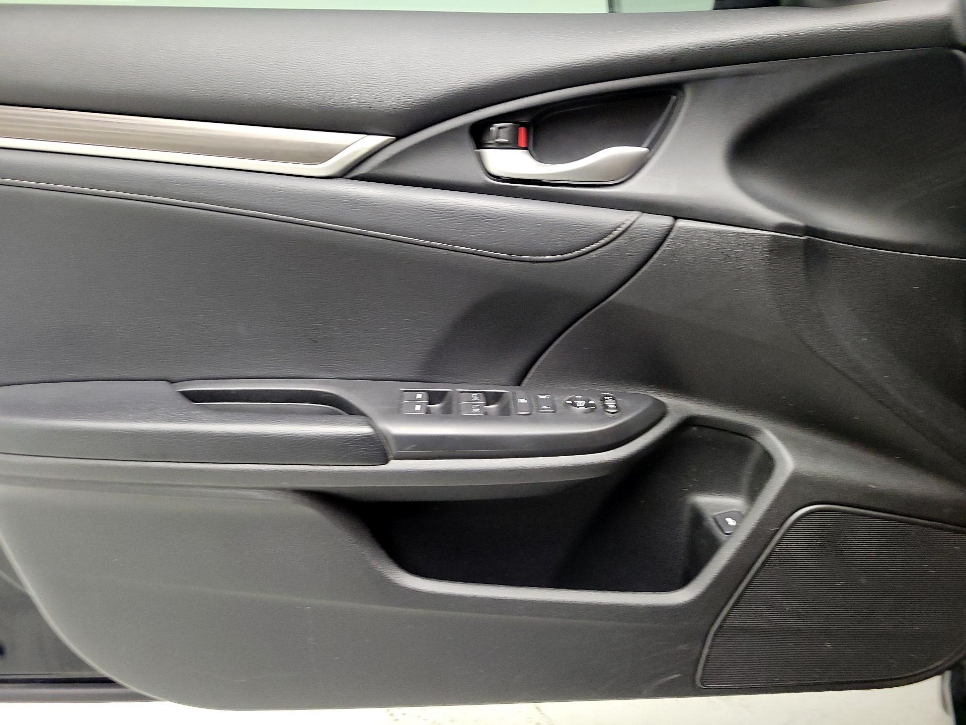 Thumbnail: 2019 Honda Civic - 12
