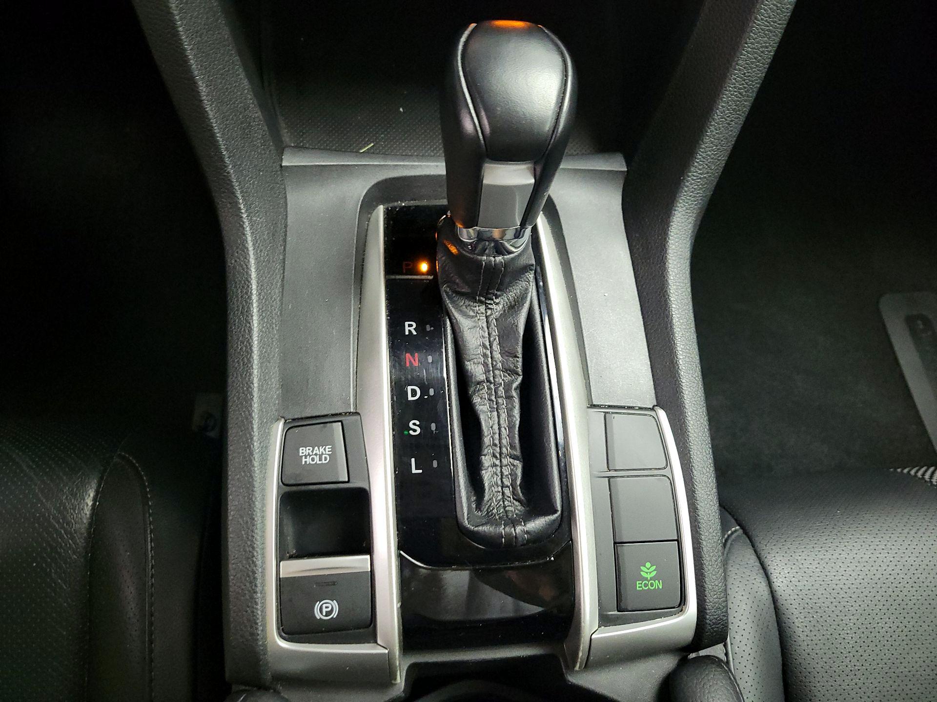 Thumbnail: 2019 Honda Civic - 15