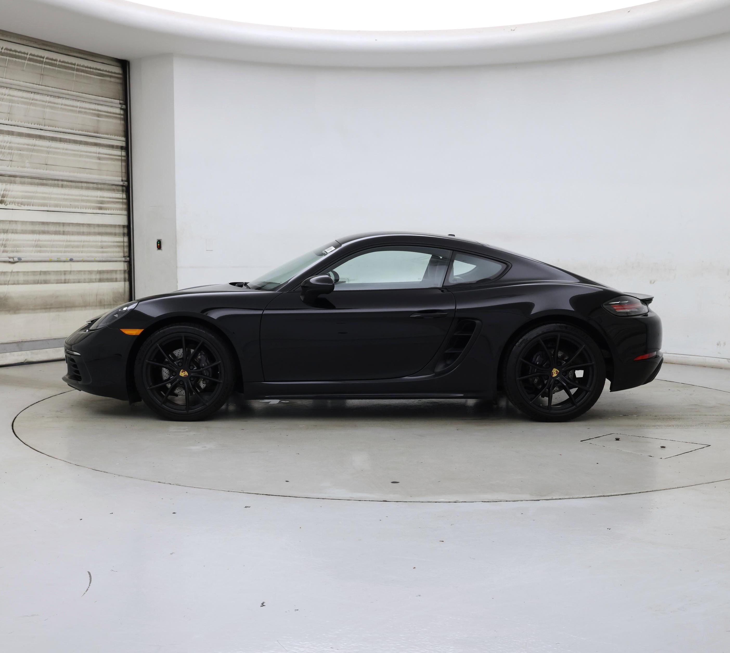Thumbnail: 2018 Porsche 718 Cayman - 3