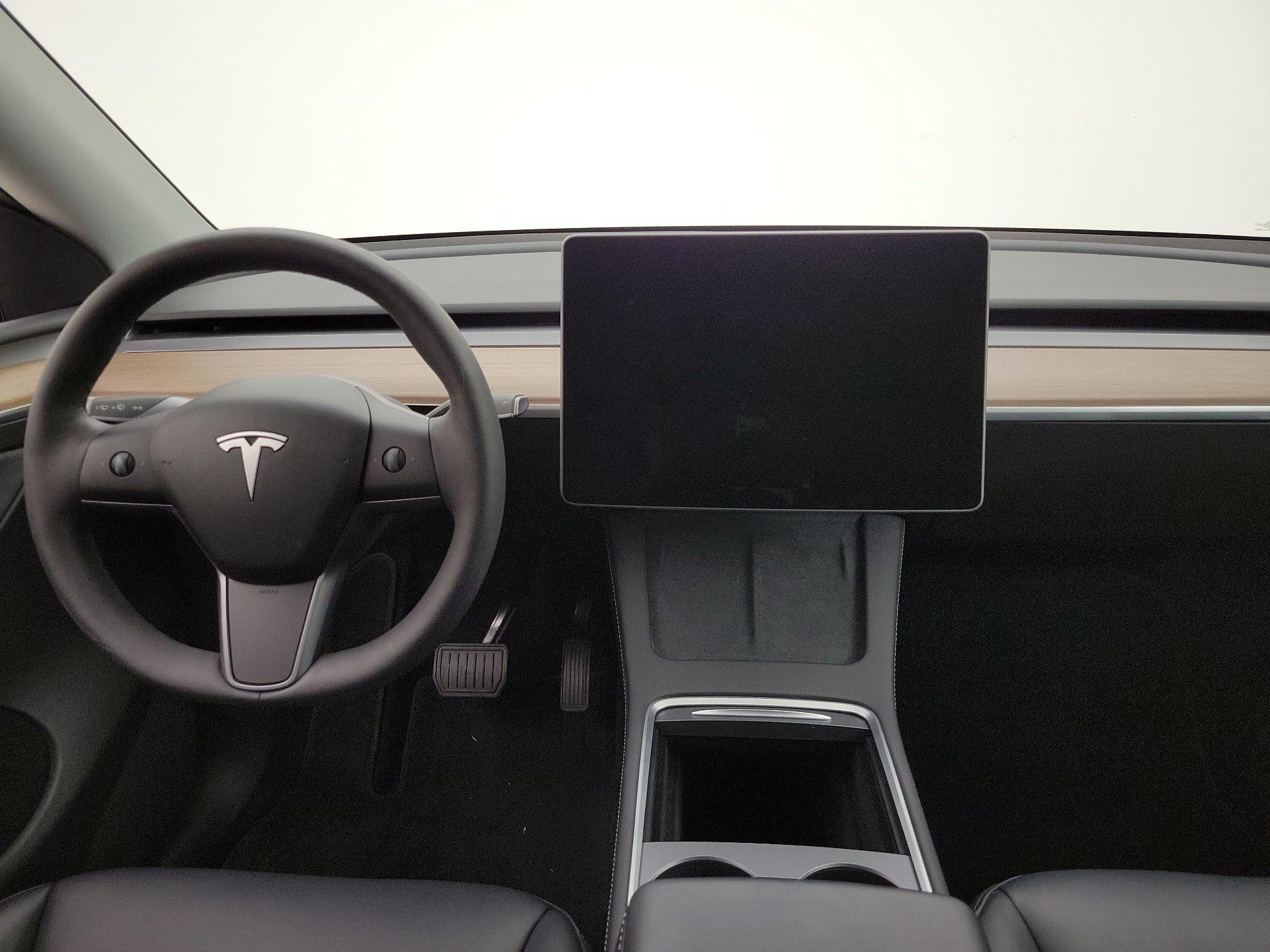 Thumbnail: 2024 Tesla Model Y - 9