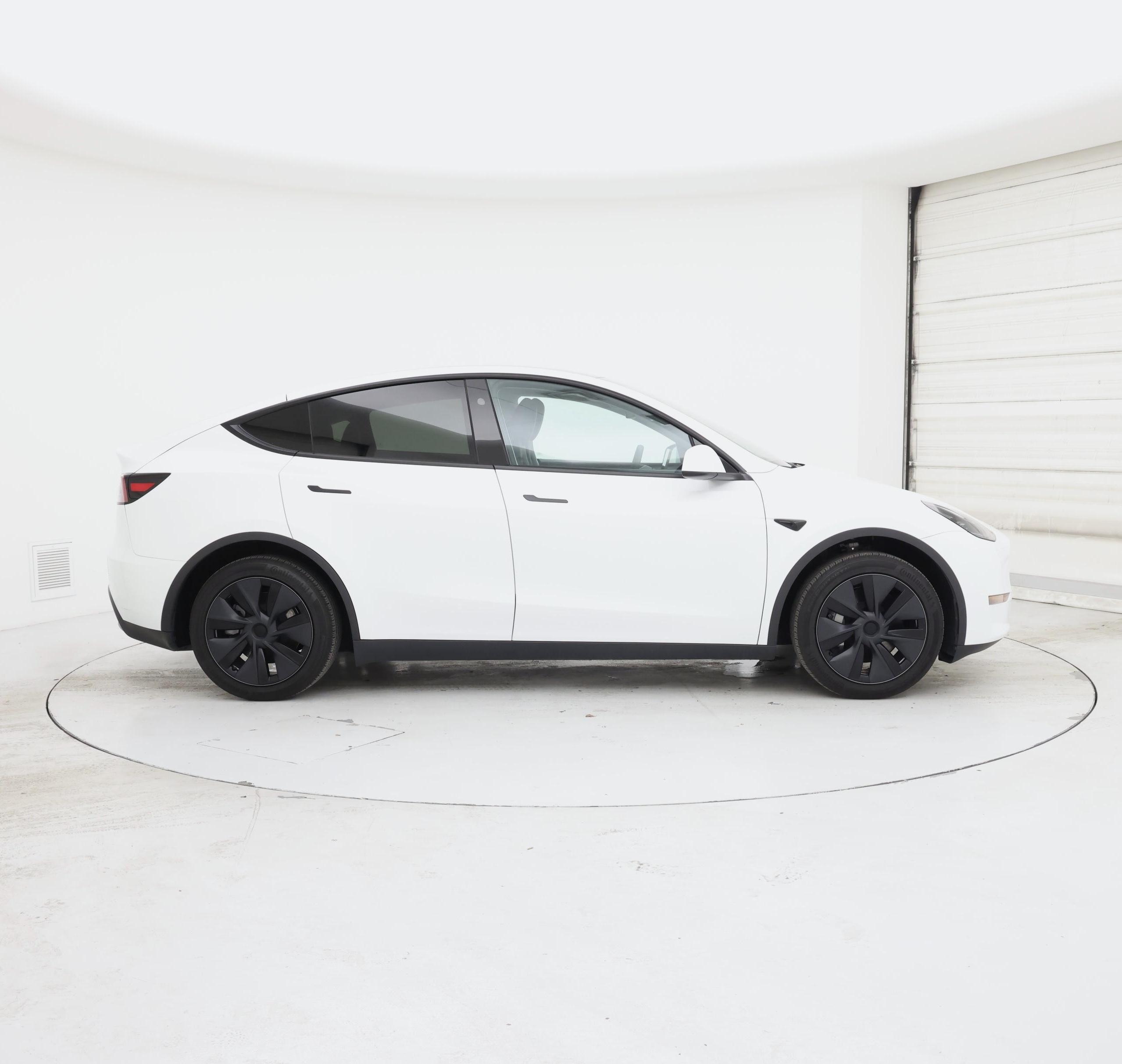 Thumbnail: 2024 Tesla Model Y - 7