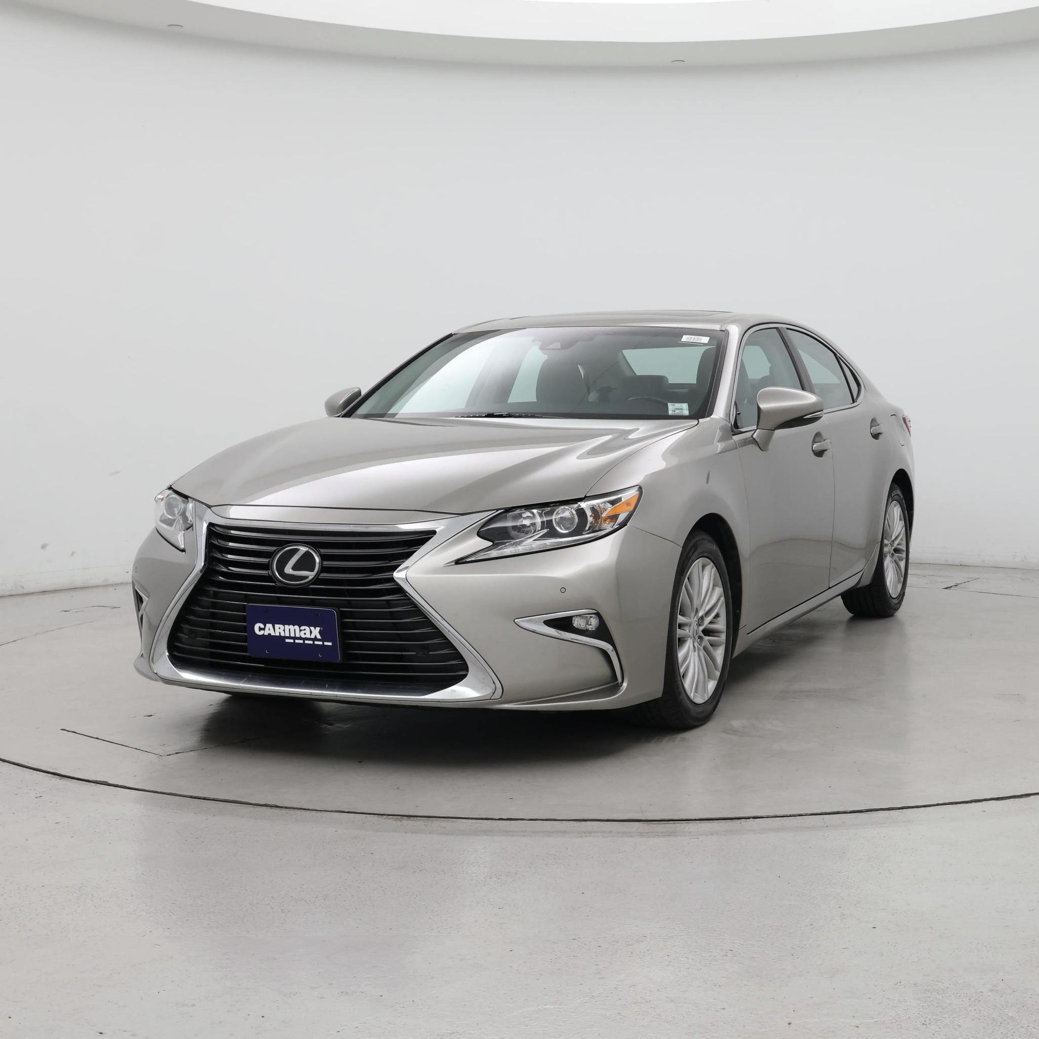 Thumbnail: 2016 Lexus ES - 4