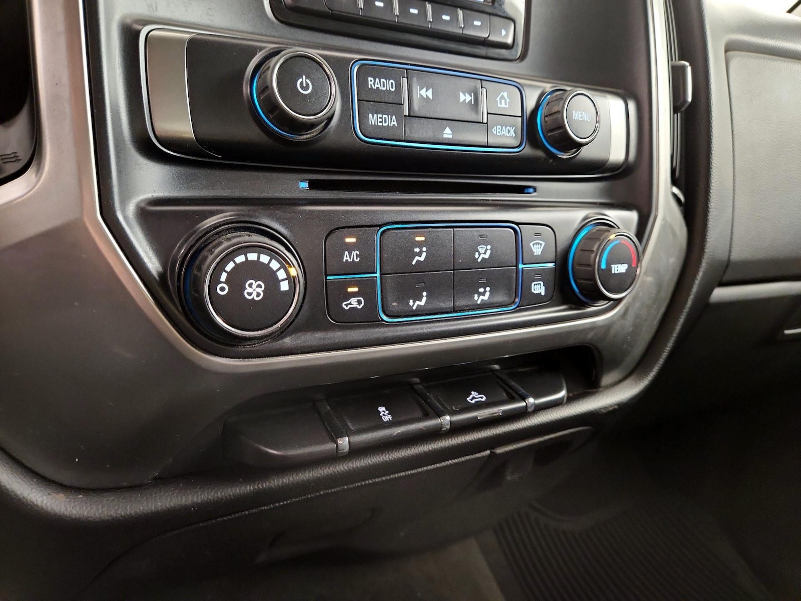 2015 Chevrolet Silverado 1500 LT - Photo 15