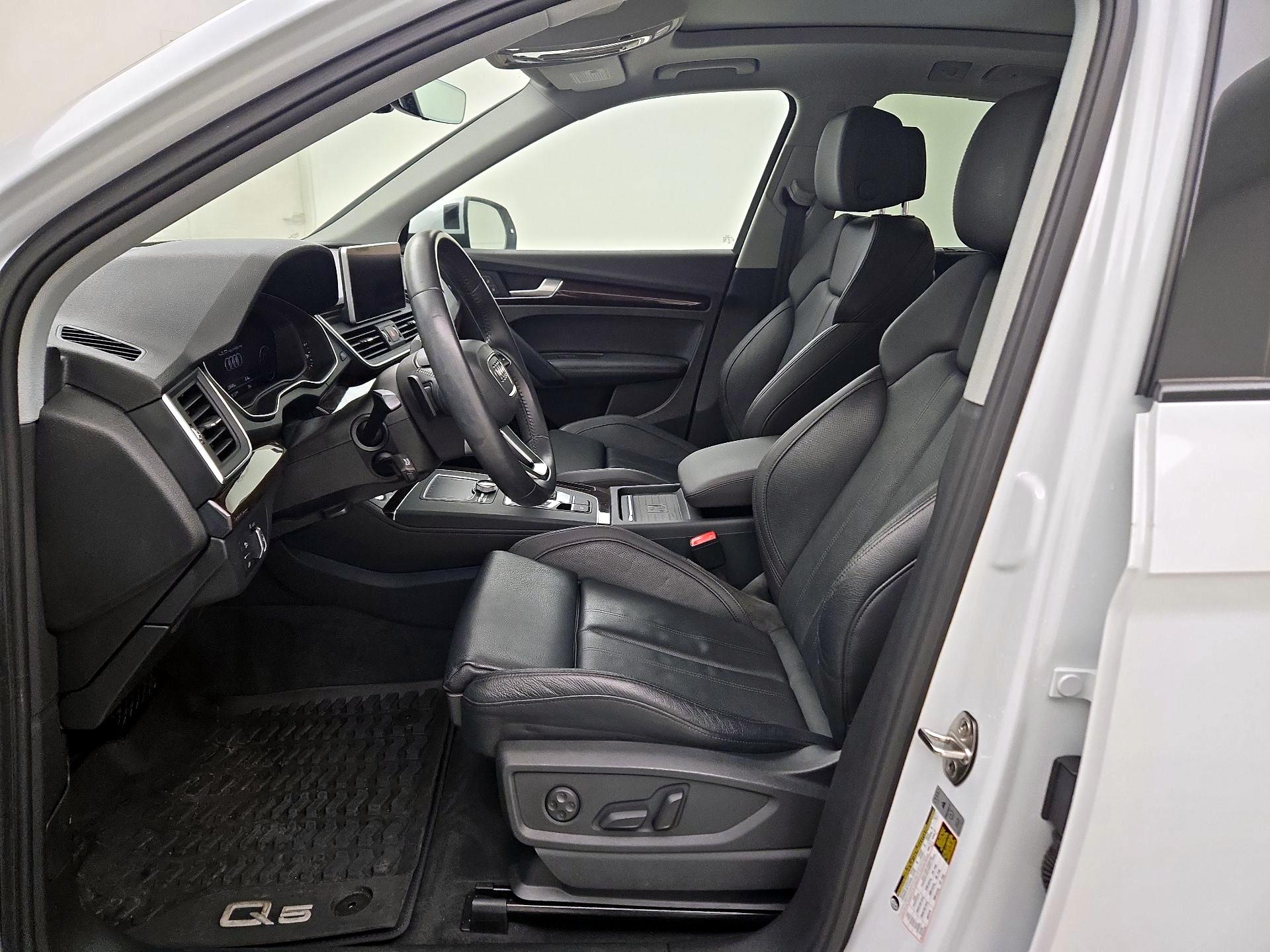 Thumbnail: 2019 Audi Q5 - 11