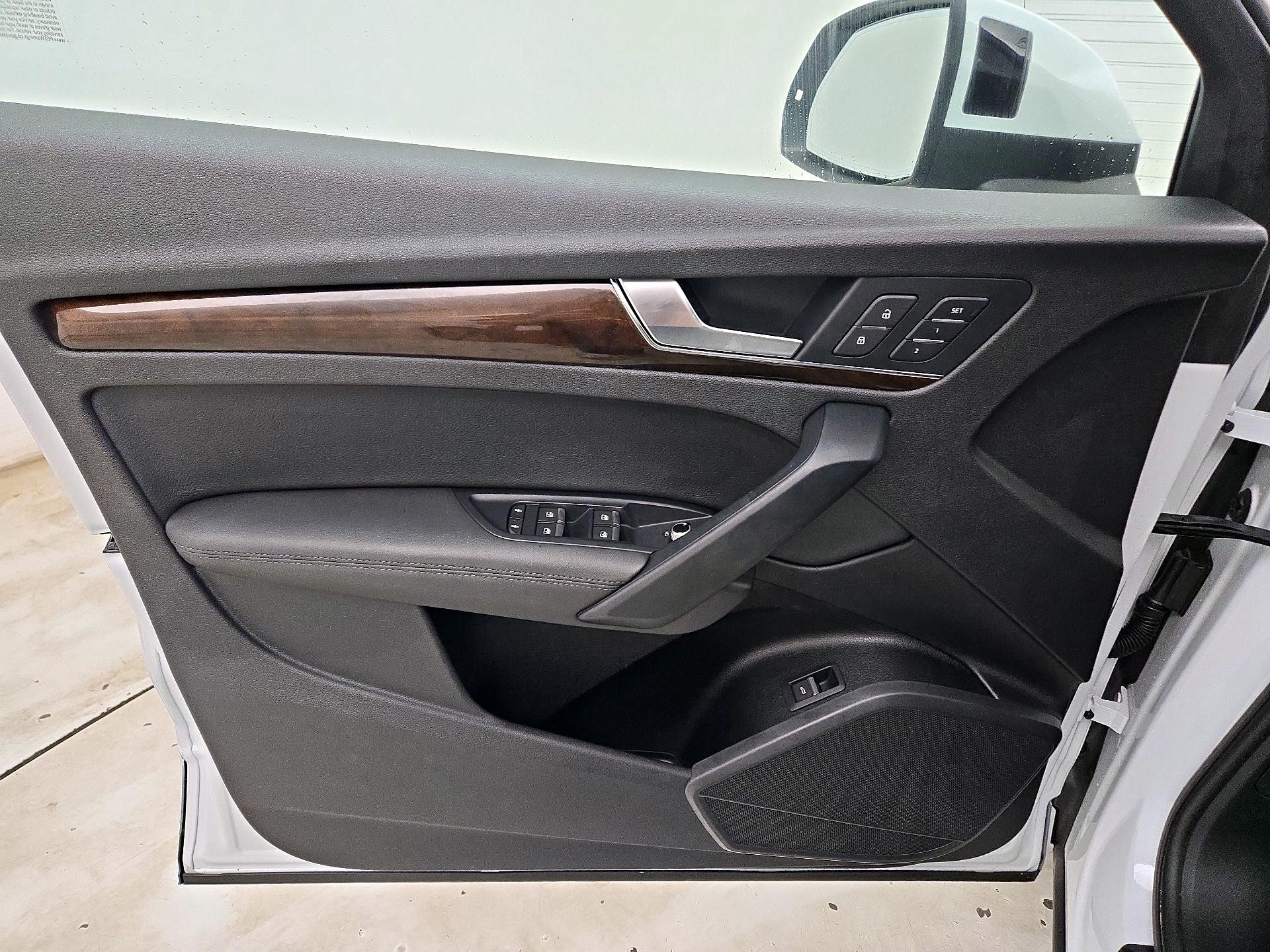 Thumbnail: 2019 Audi Q5 - 12