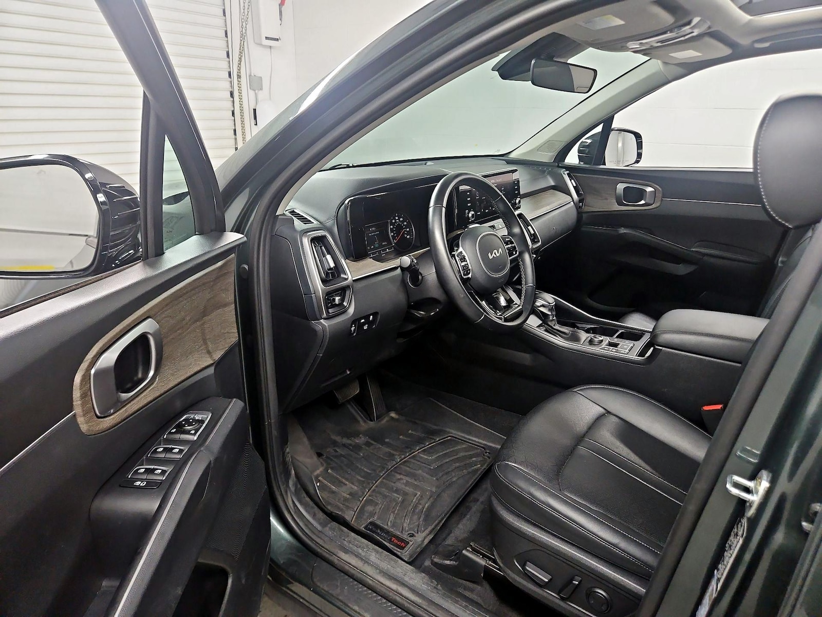 2022 Kia Sorento X-Line EX - Photo 12