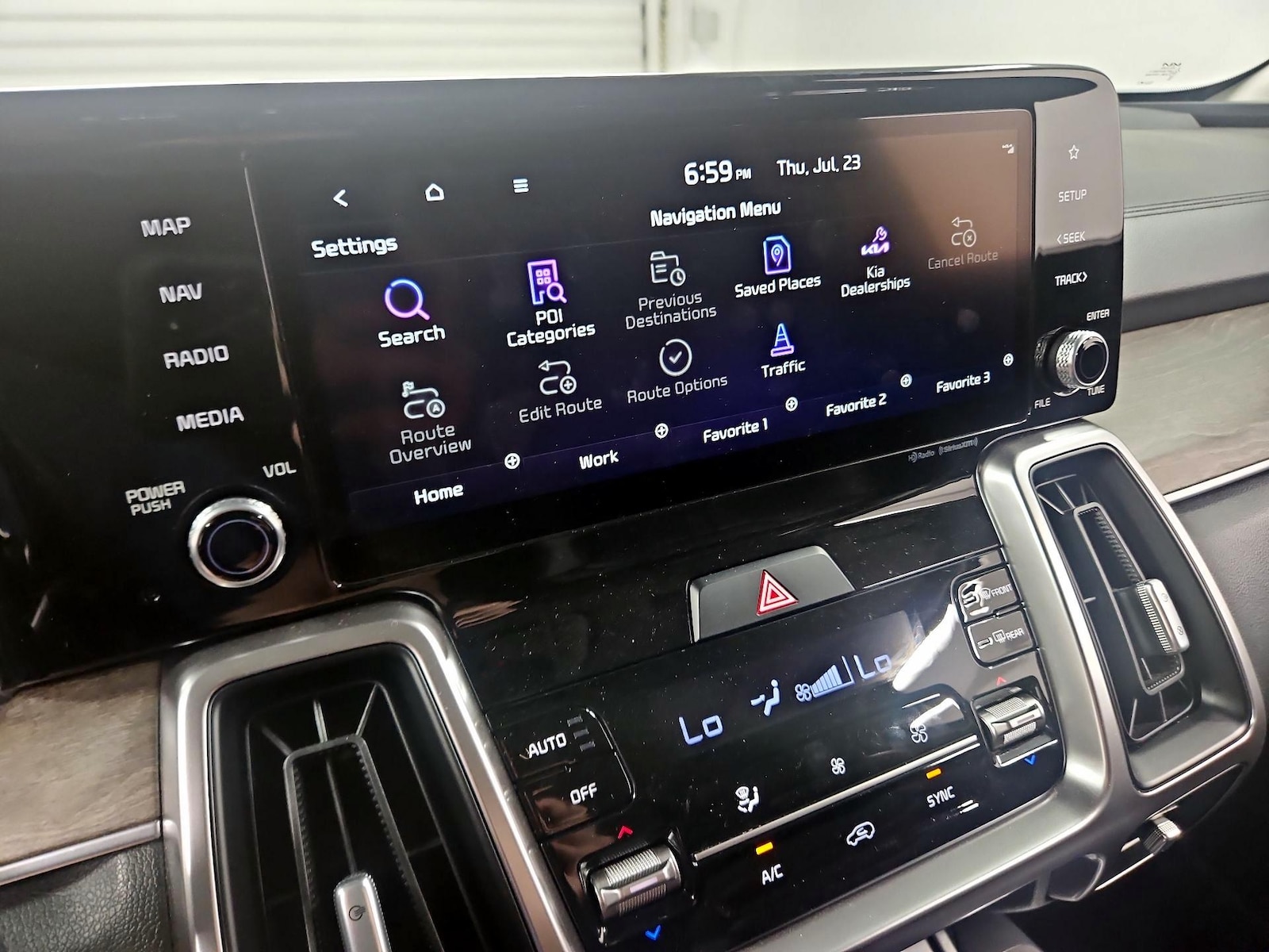 2022 Kia Sorento X-Line EX - Photo 15