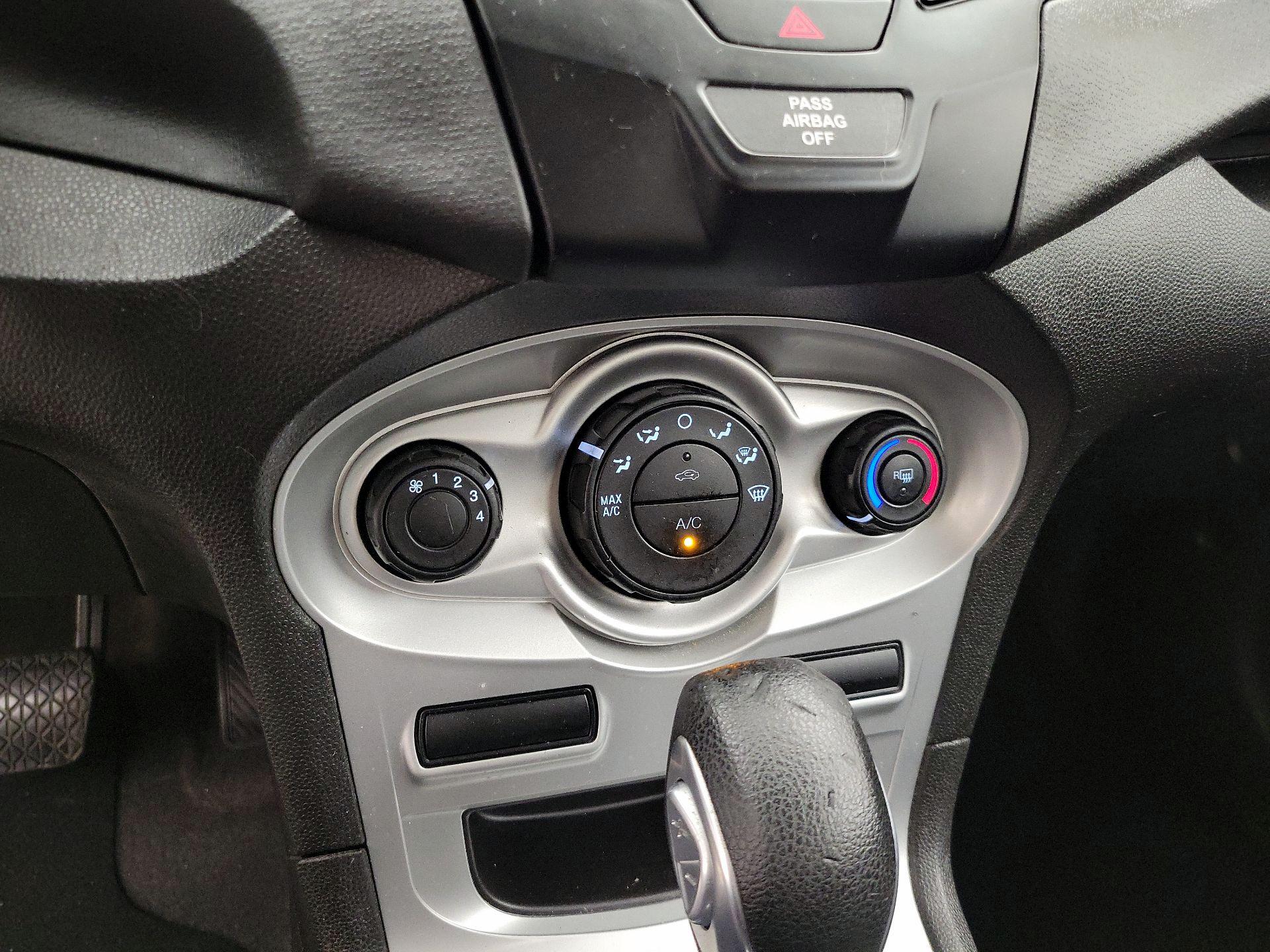 Thumbnail: 2019 Ford Fiesta - 16