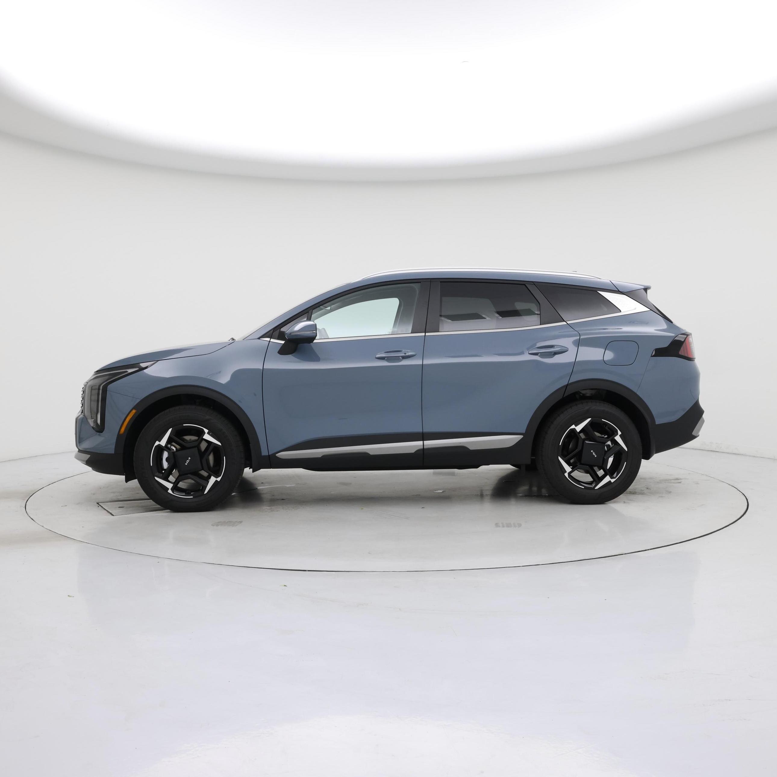 Thumbnail: 2026 Kia Sportage - 3
