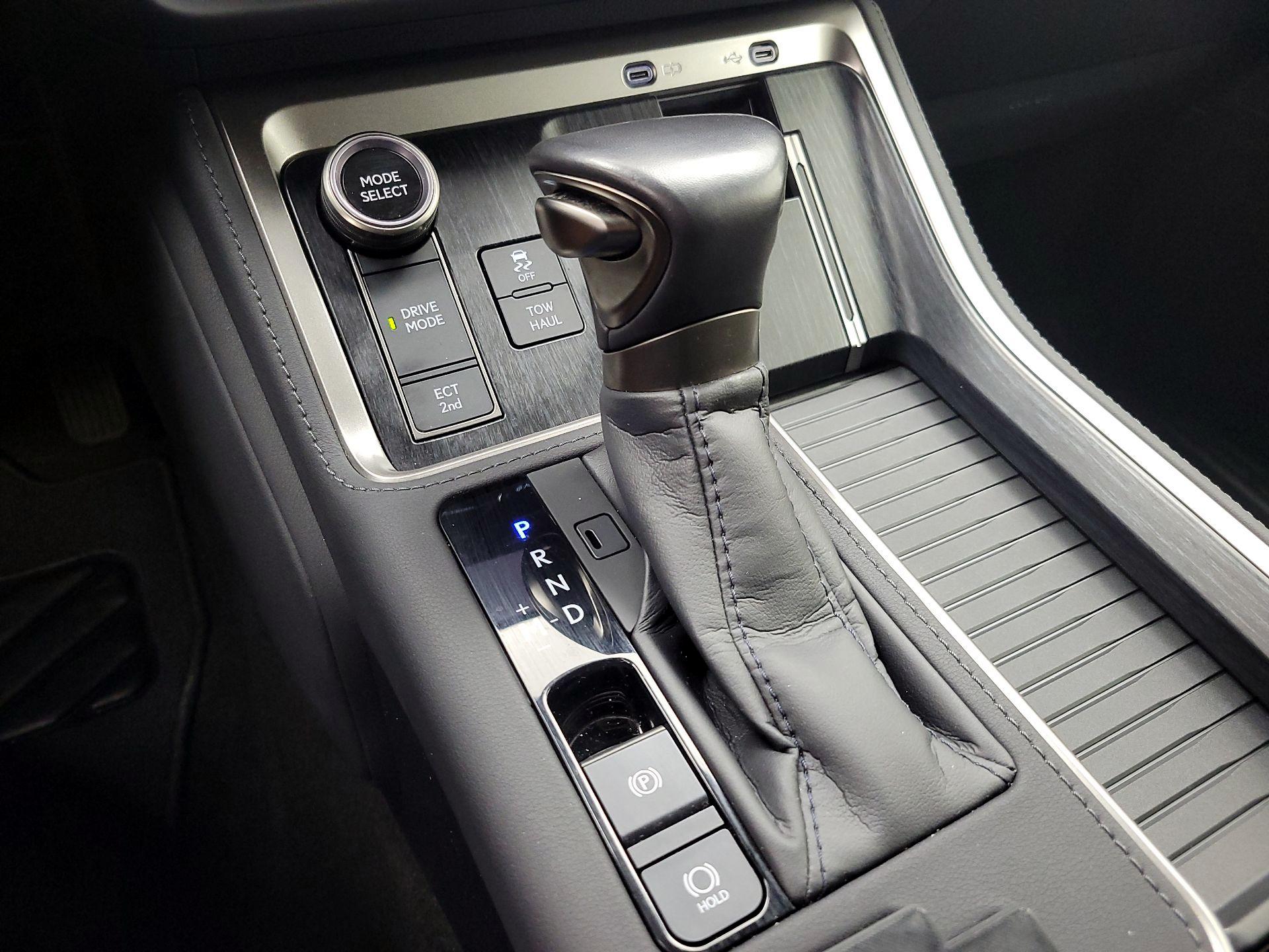 Thumbnail: 2025 Lexus GX - 17