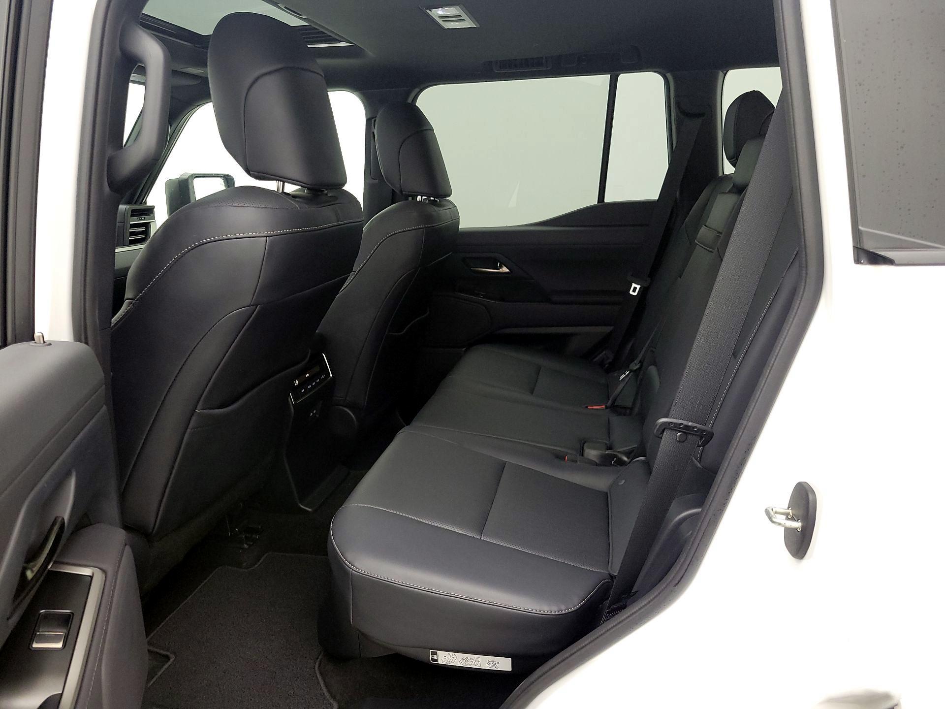Thumbnail: 2025 Lexus GX - 20