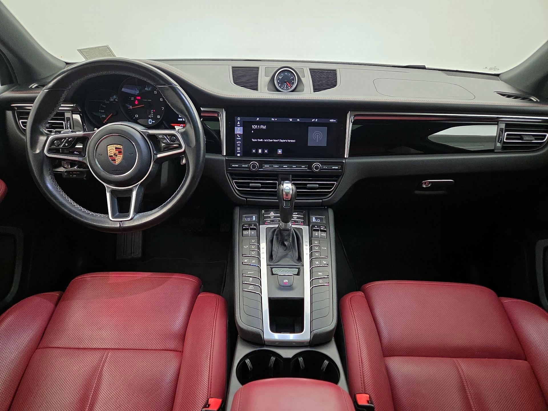 Thumbnail: 2020 Porsche Macan - 9