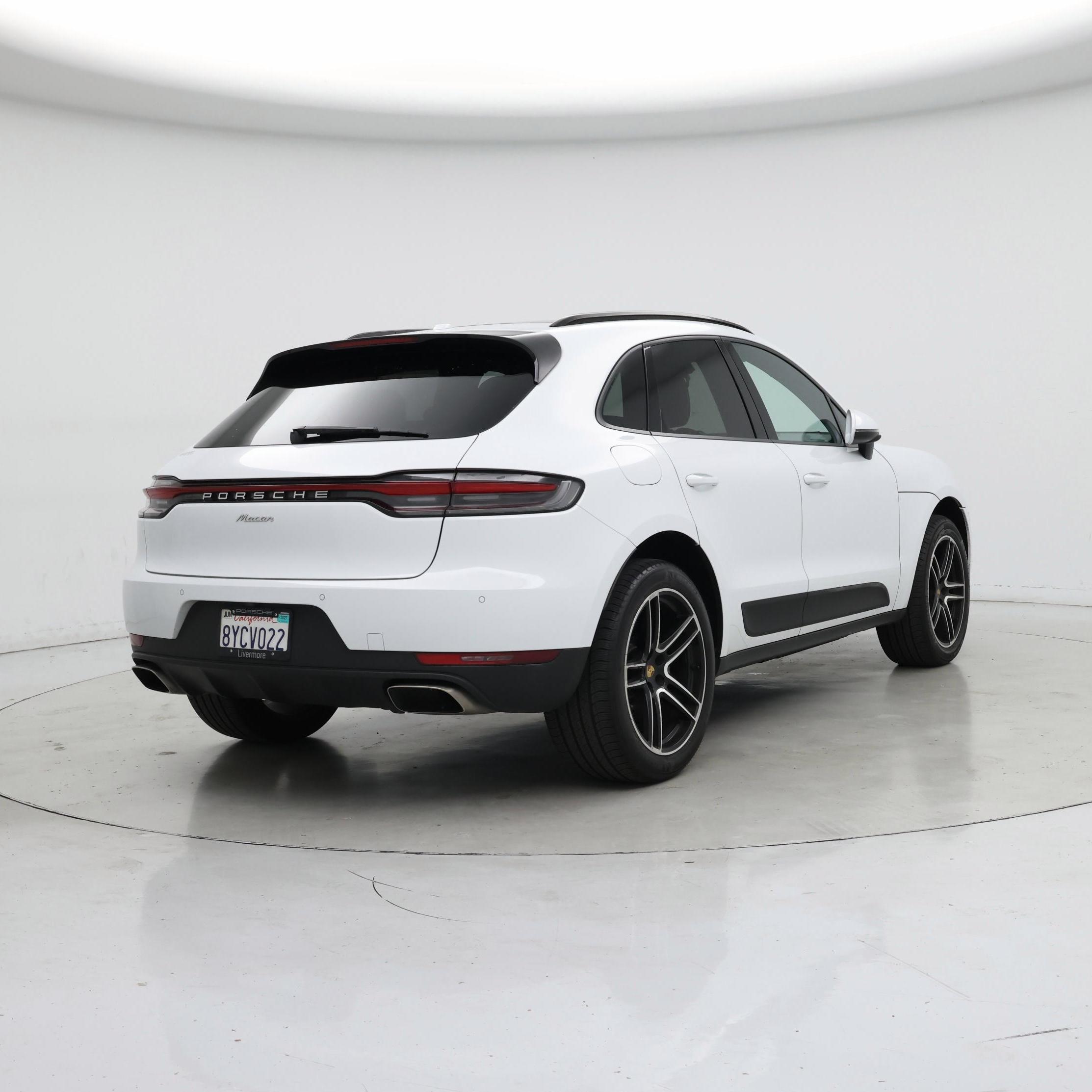 Thumbnail: 2020 Porsche Macan - 8