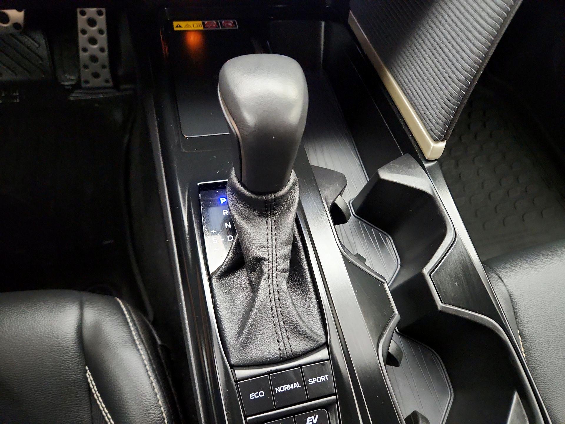 Thumbnail: 2025 Toyota Camry - 17