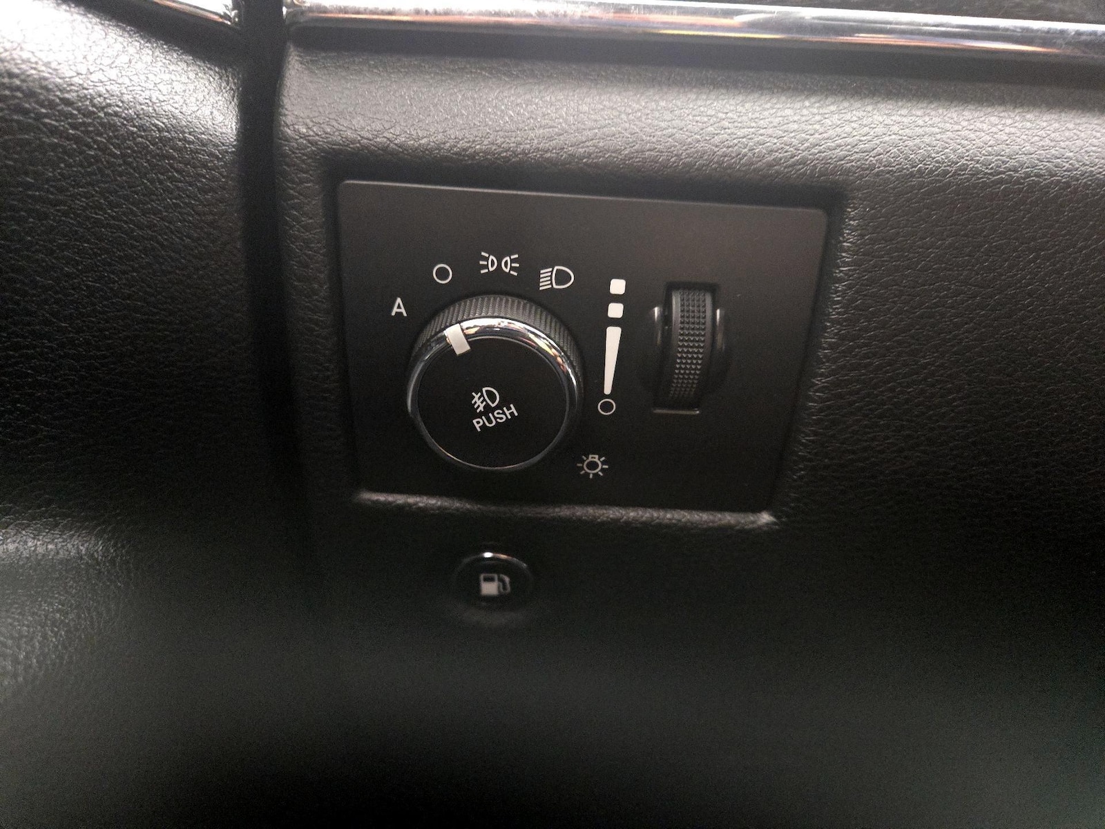 2015 Jeep Grand Cherokee Limited - Photo 14
